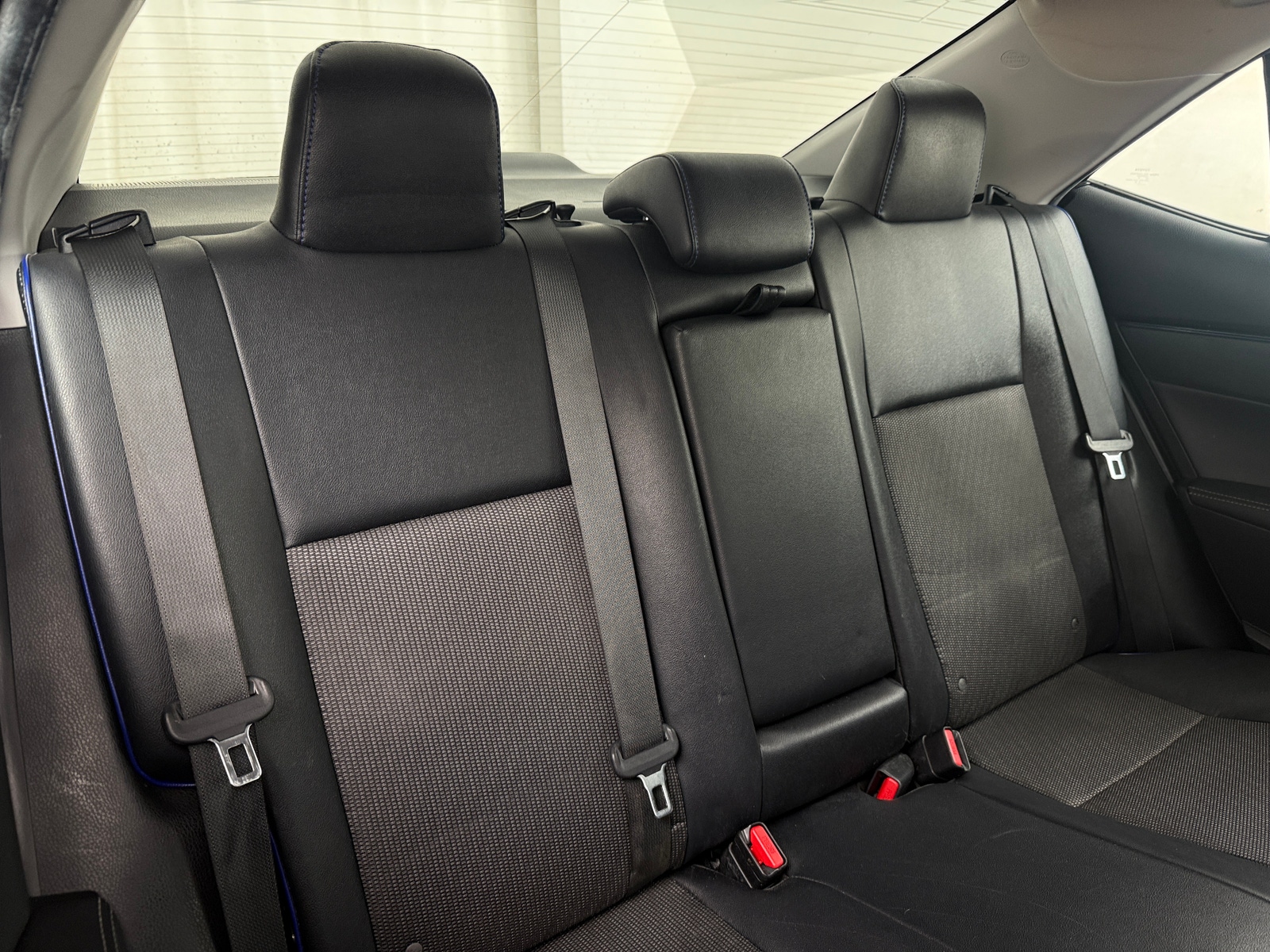 Thumbnail: 2017 Toyota Corolla - 6