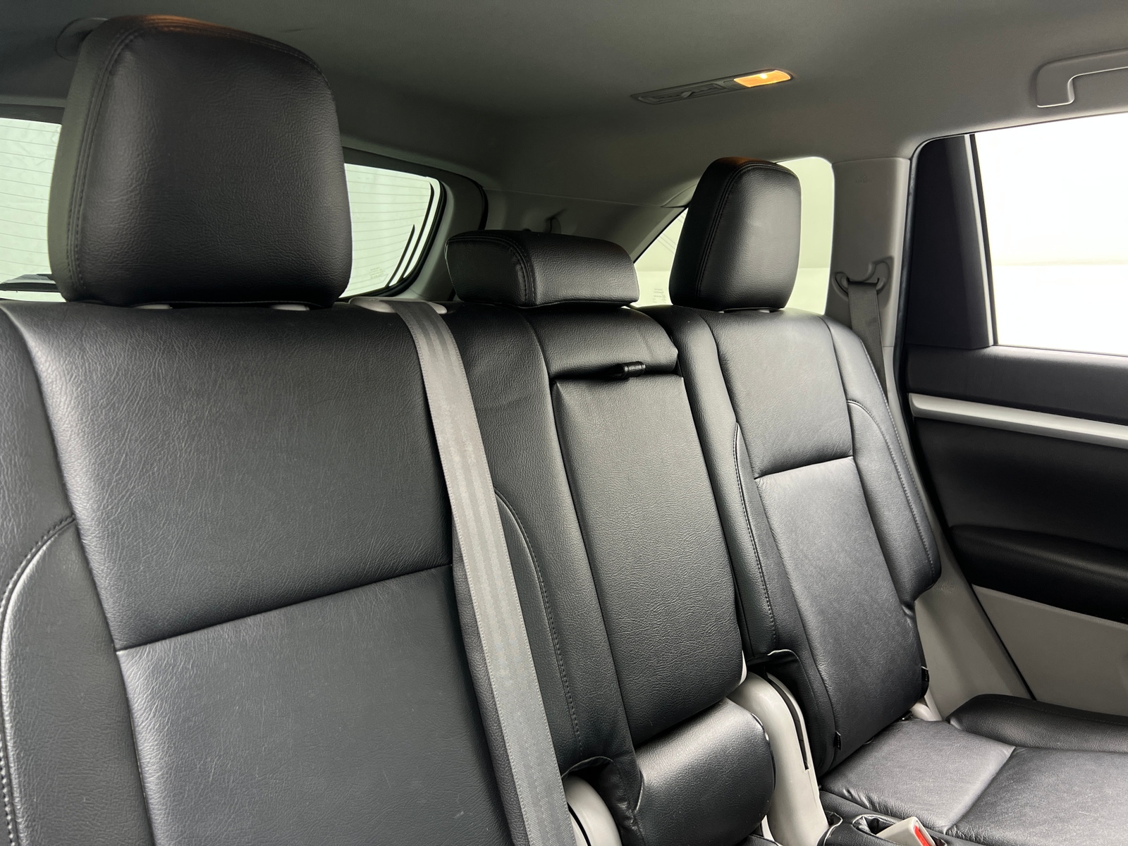 Thumbnail: 2019 Toyota Highlander - 6