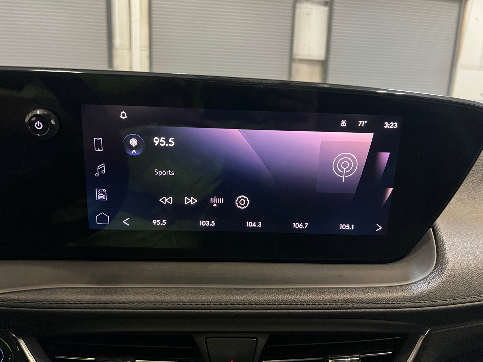 Thumbnail: 2025 Buick Encore GX - 3
