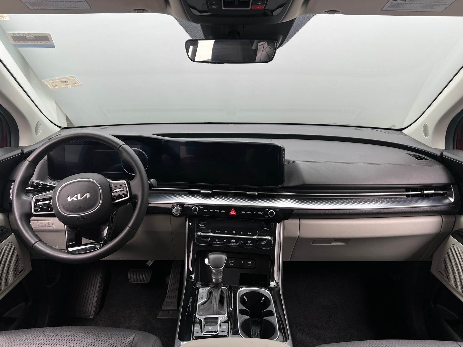 Thumbnail: 2023 Kia Carnival - 2
