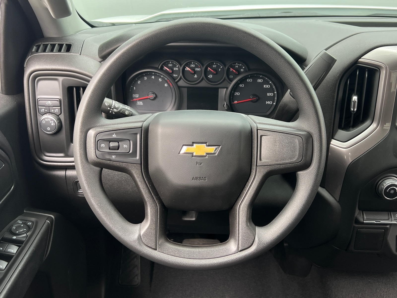 Thumbnail: 2021 Chevrolet Silverado 1500 - 5