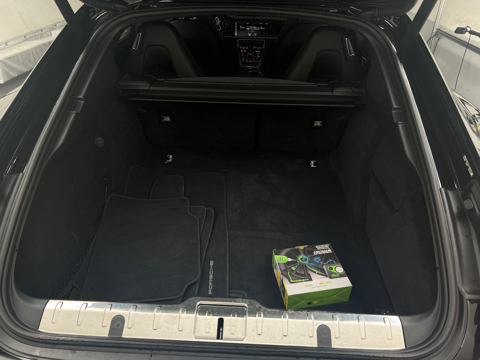 Thumbnail: 2018 Porsche Panamera - 6