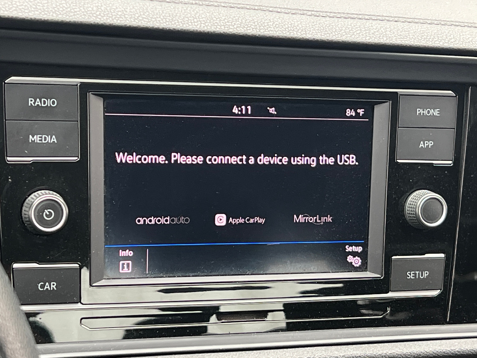 Thumbnail: 2019 Volkswagen Jetta - 4