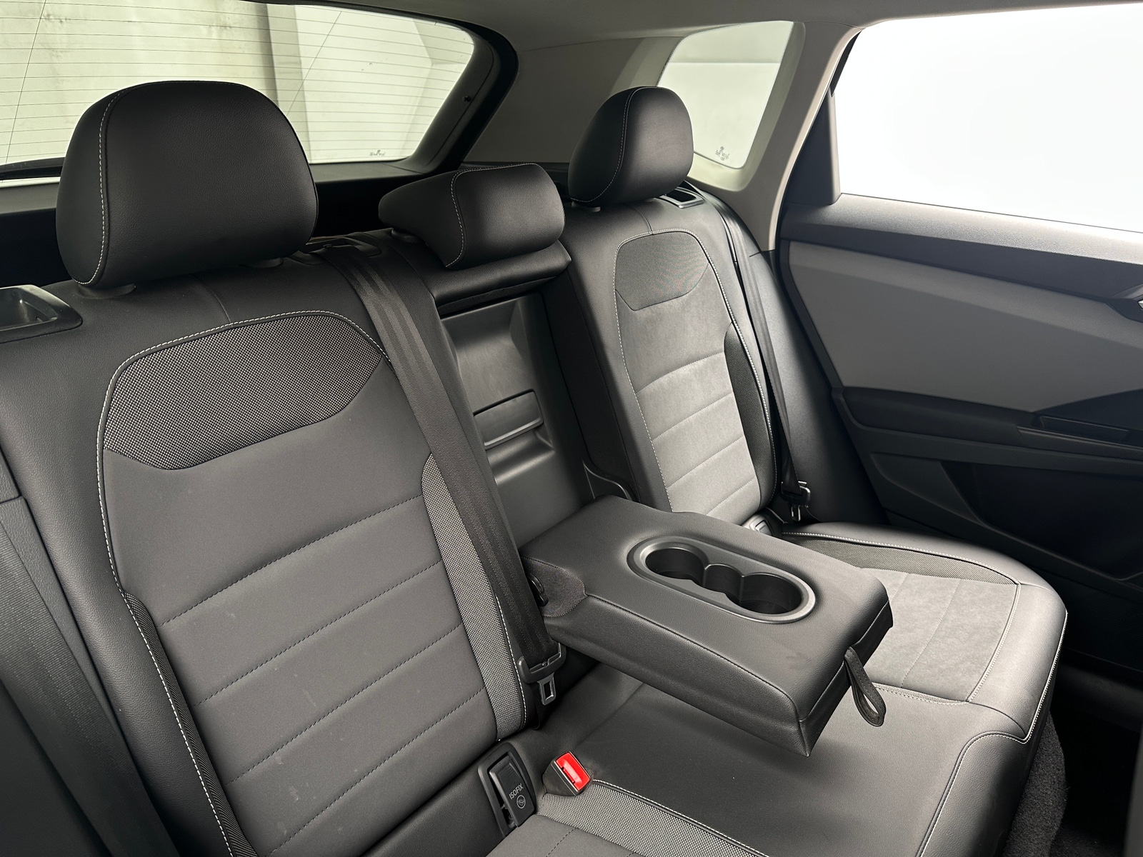 Thumbnail: 2022 Volkswagen Taos - 6