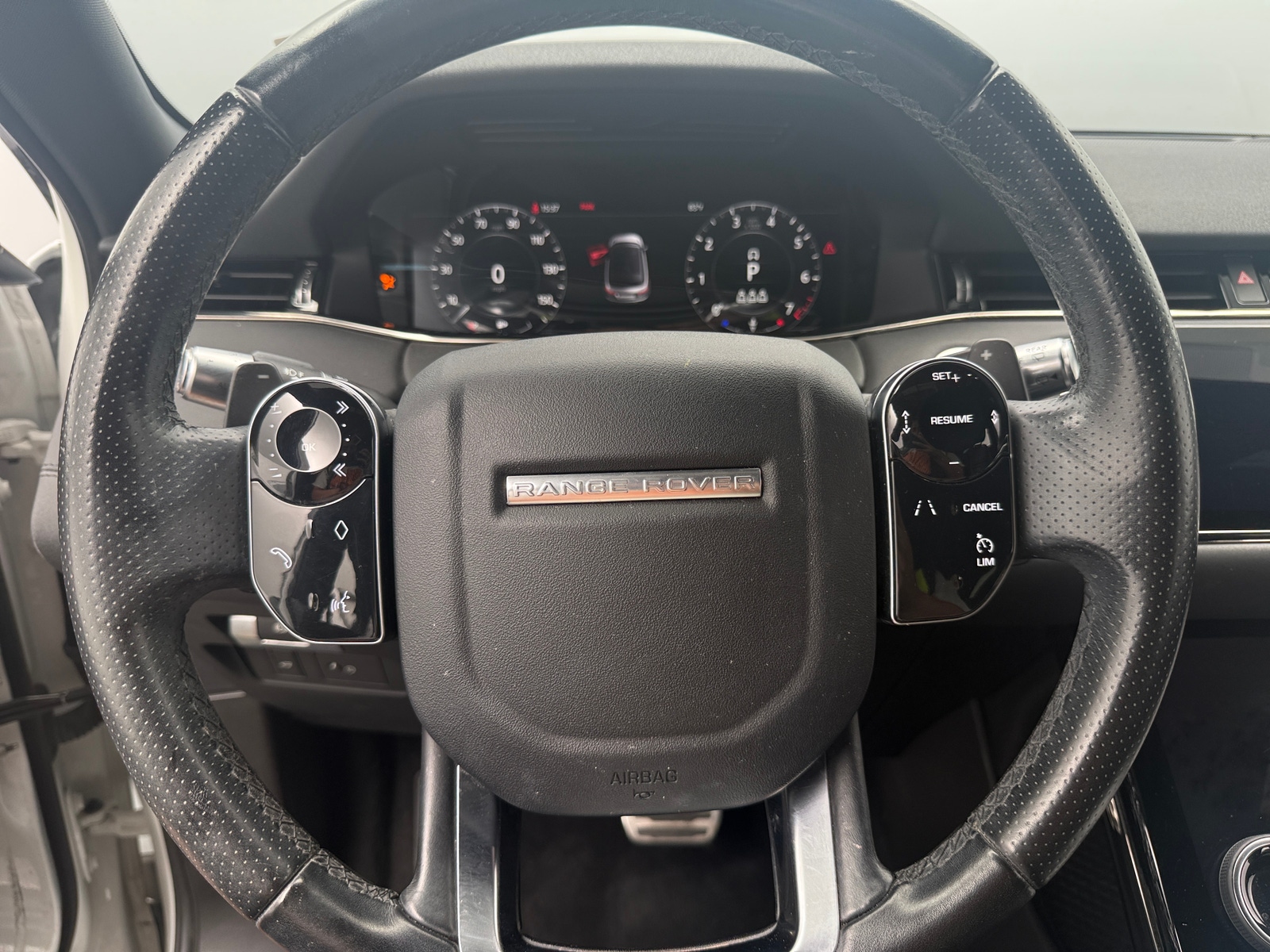 Thumbnail: 2020 Land Rover Range Rover Evoque - 4