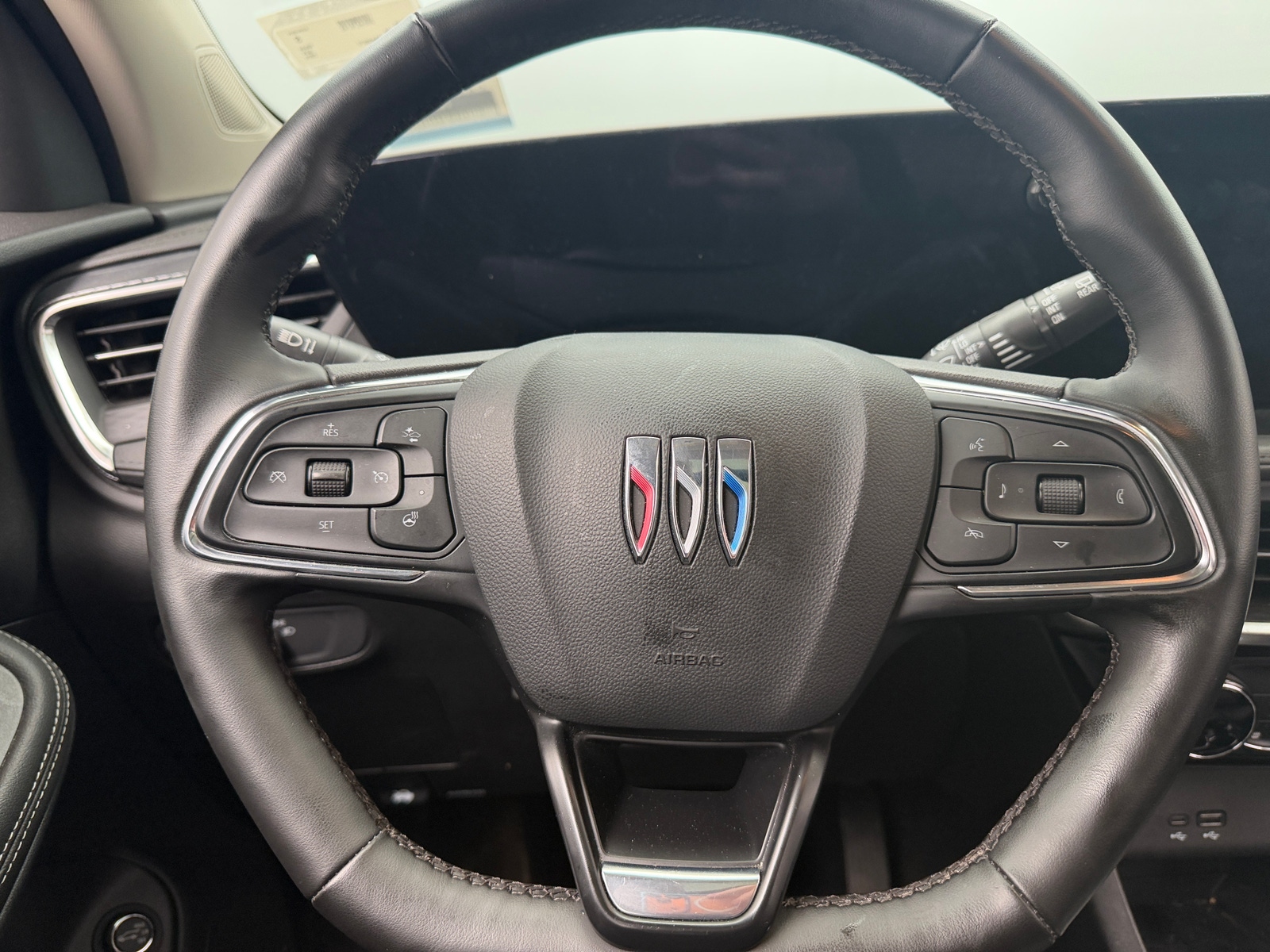 Thumbnail: 2024 Buick Encore GX - 4