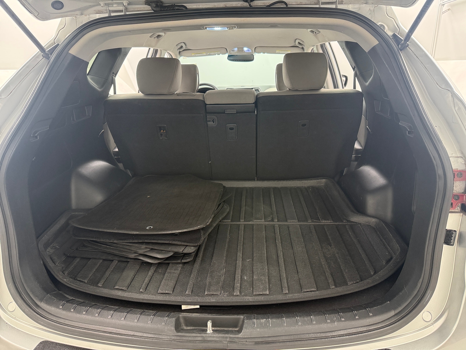 Thumbnail: 2017 Hyundai Santa Fe - 7