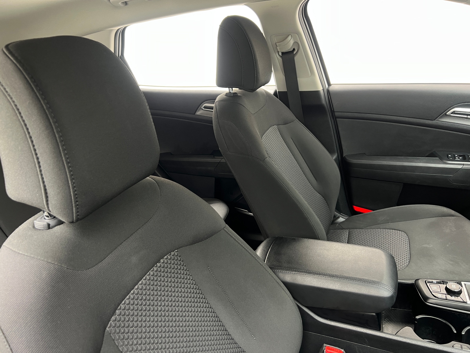 Thumbnail: 2025 Kia Sportage - 2