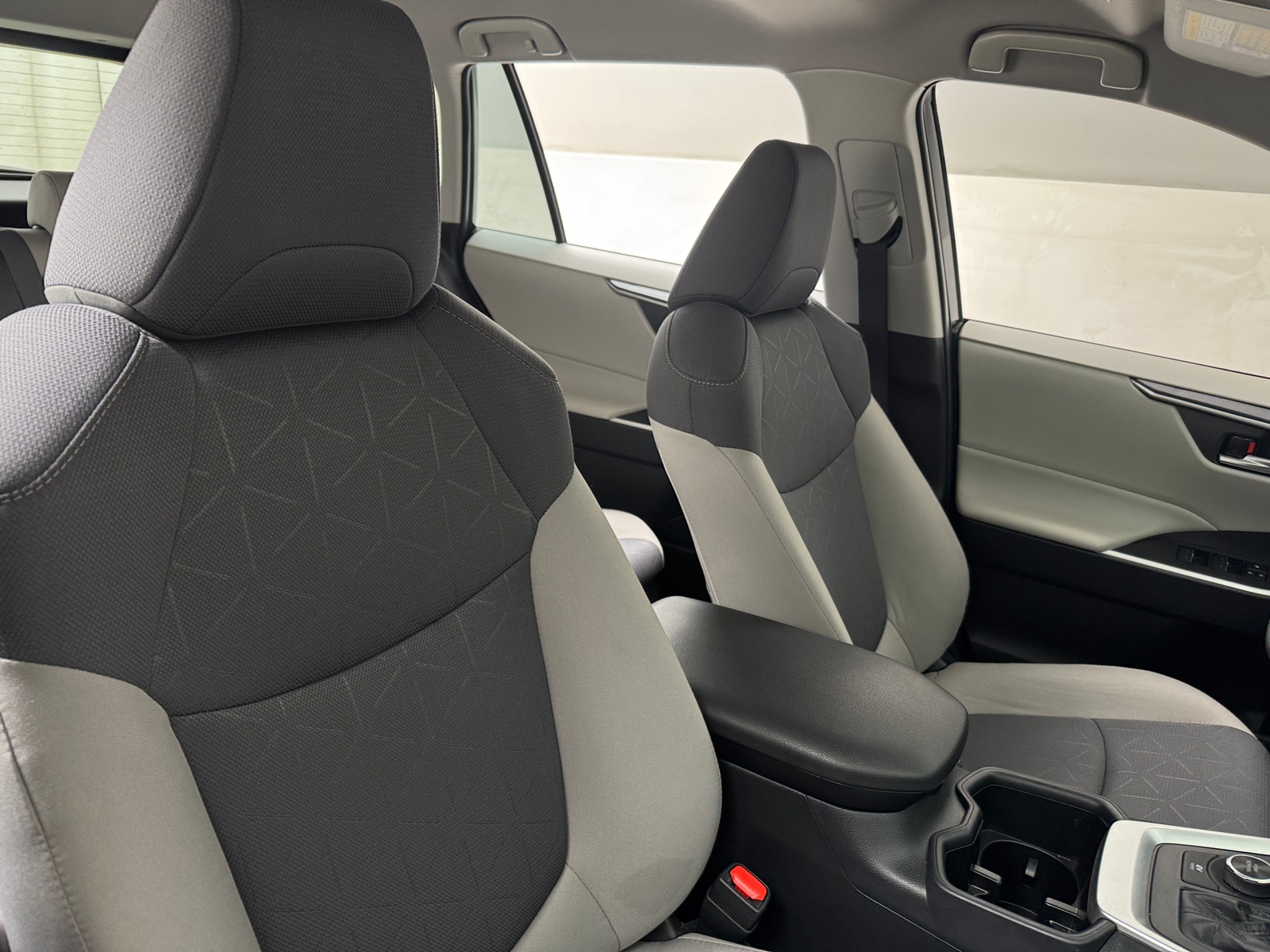 Thumbnail: 2025 Toyota RAV4 - 2