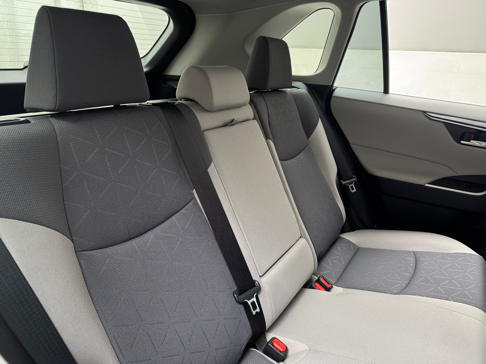 Thumbnail: 2025 Toyota RAV4 - 6