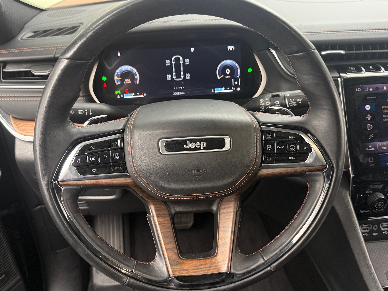 Thumbnail: 2021 Jeep Grand Cherokee L - 4