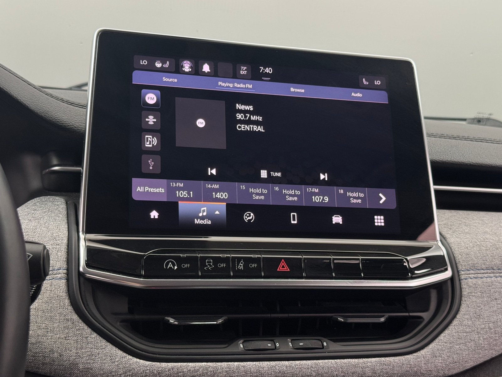 Thumbnail: 2022 Jeep Compass - 4