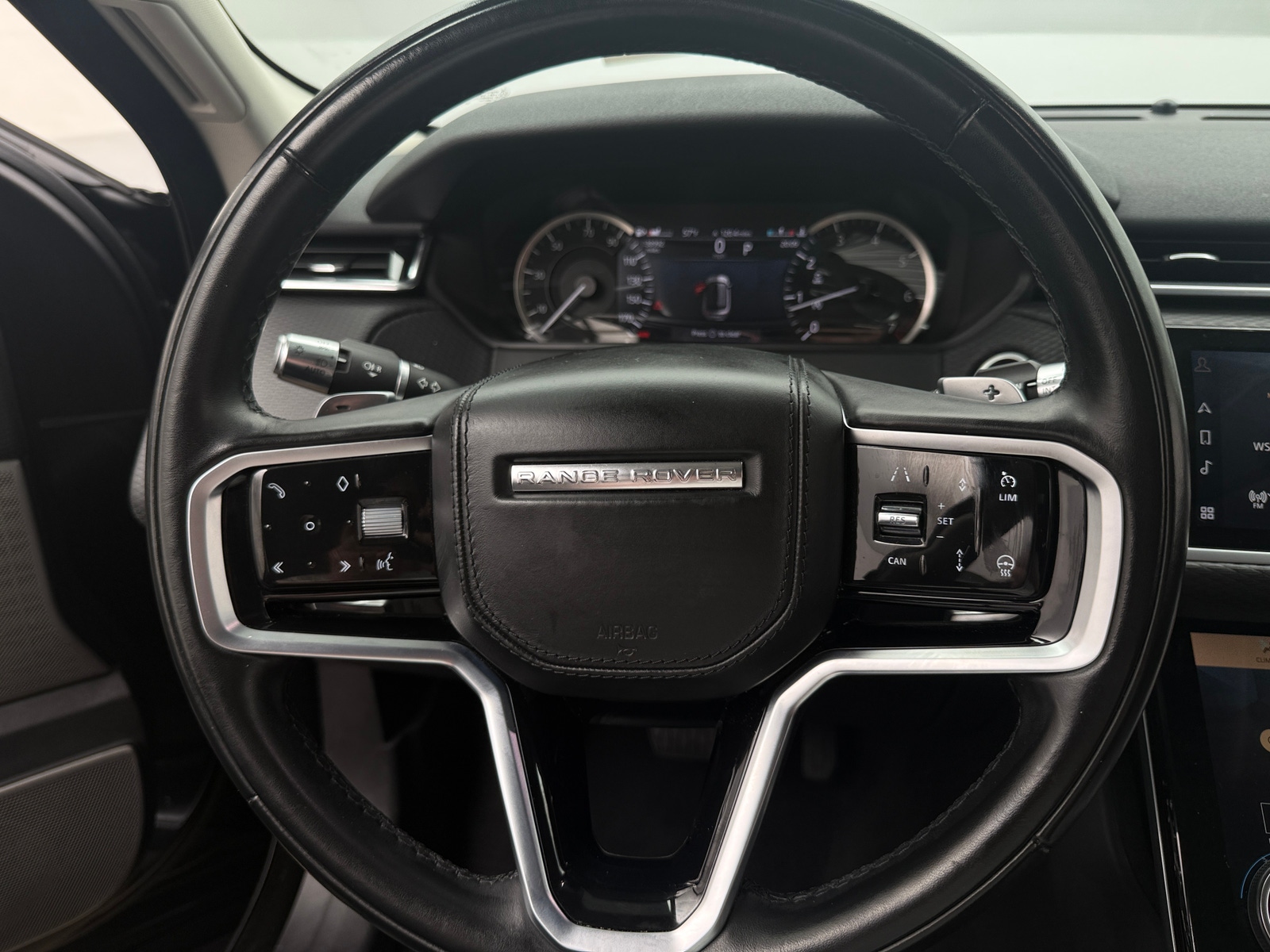 Thumbnail: 2022 Land Rover Range Rover Velar - 4