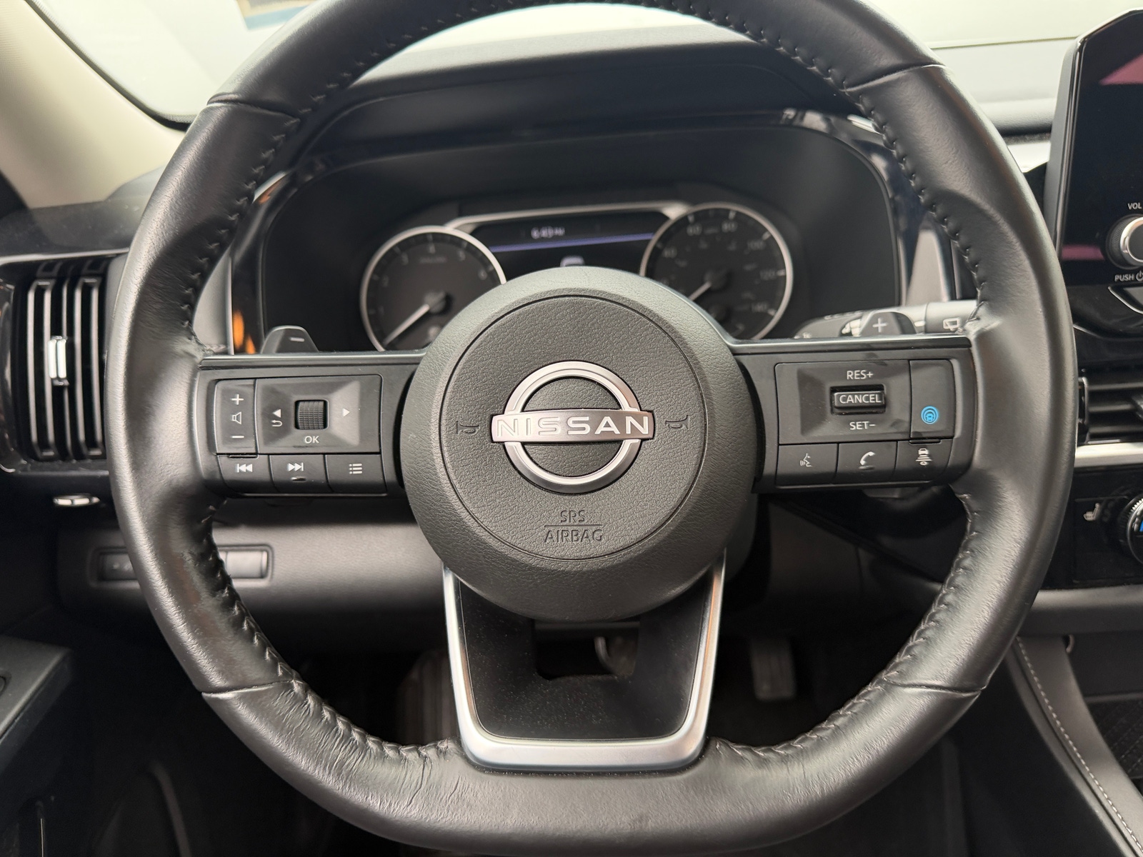 Thumbnail: 2024 Nissan Pathfinder - 5