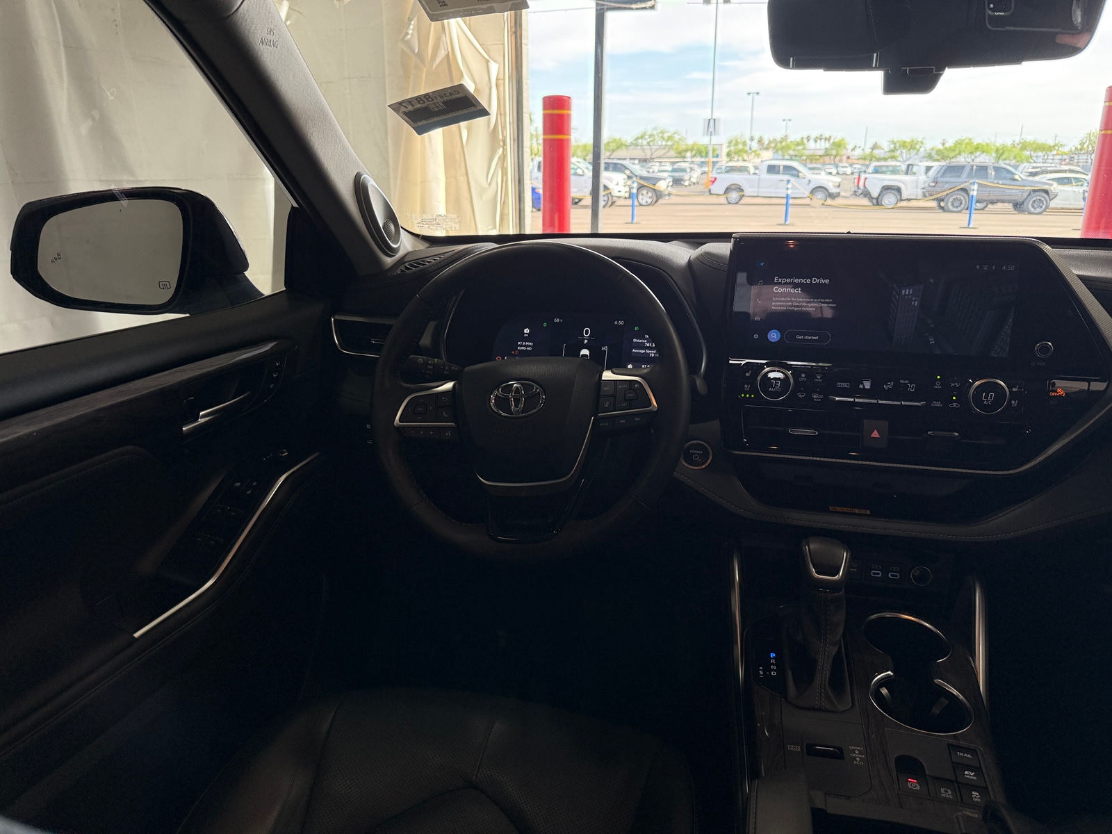 Thumbnail: 2024 Toyota Highlander - 4