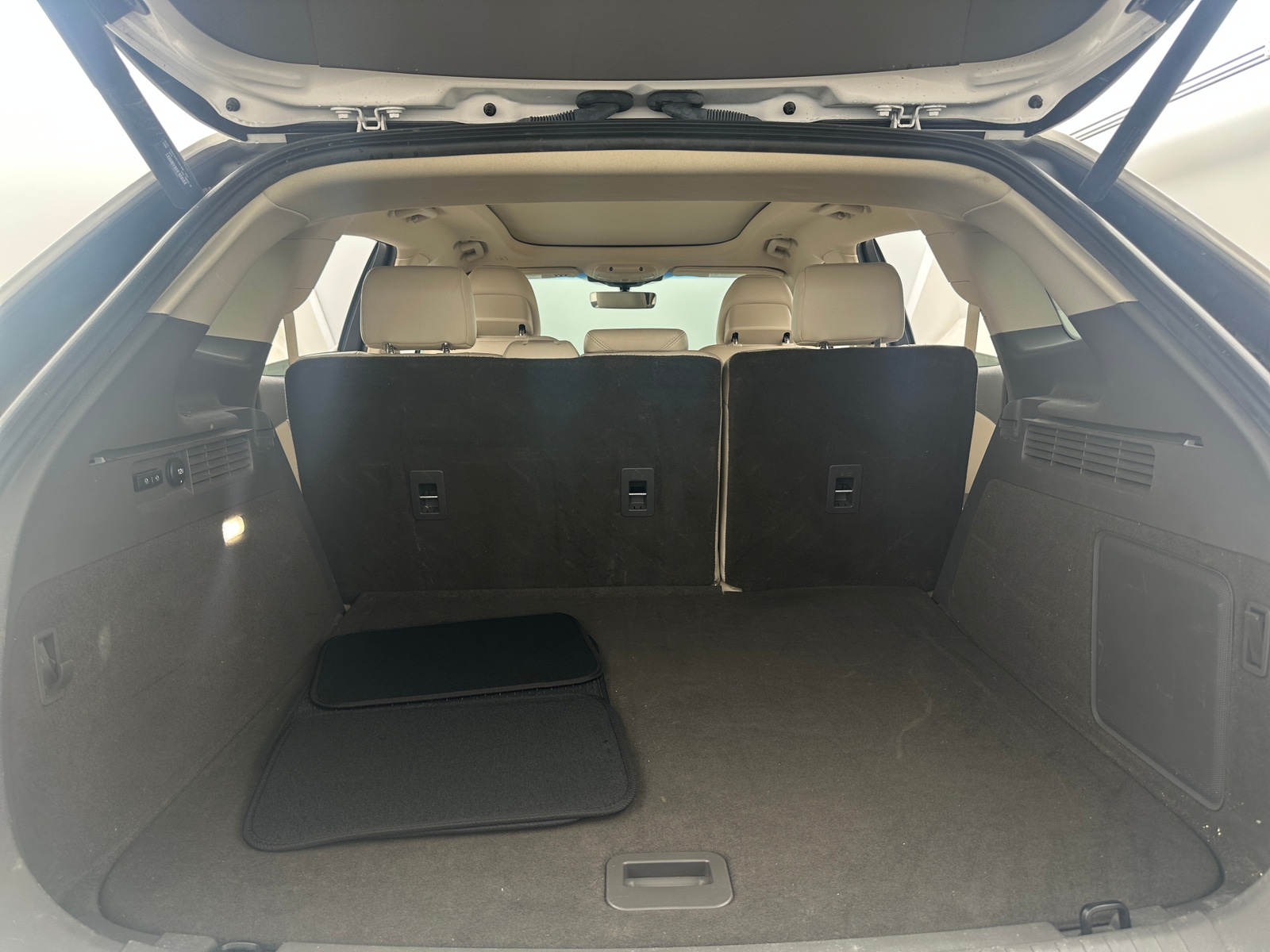 Thumbnail: 2019 Lincoln Nautilus - 6