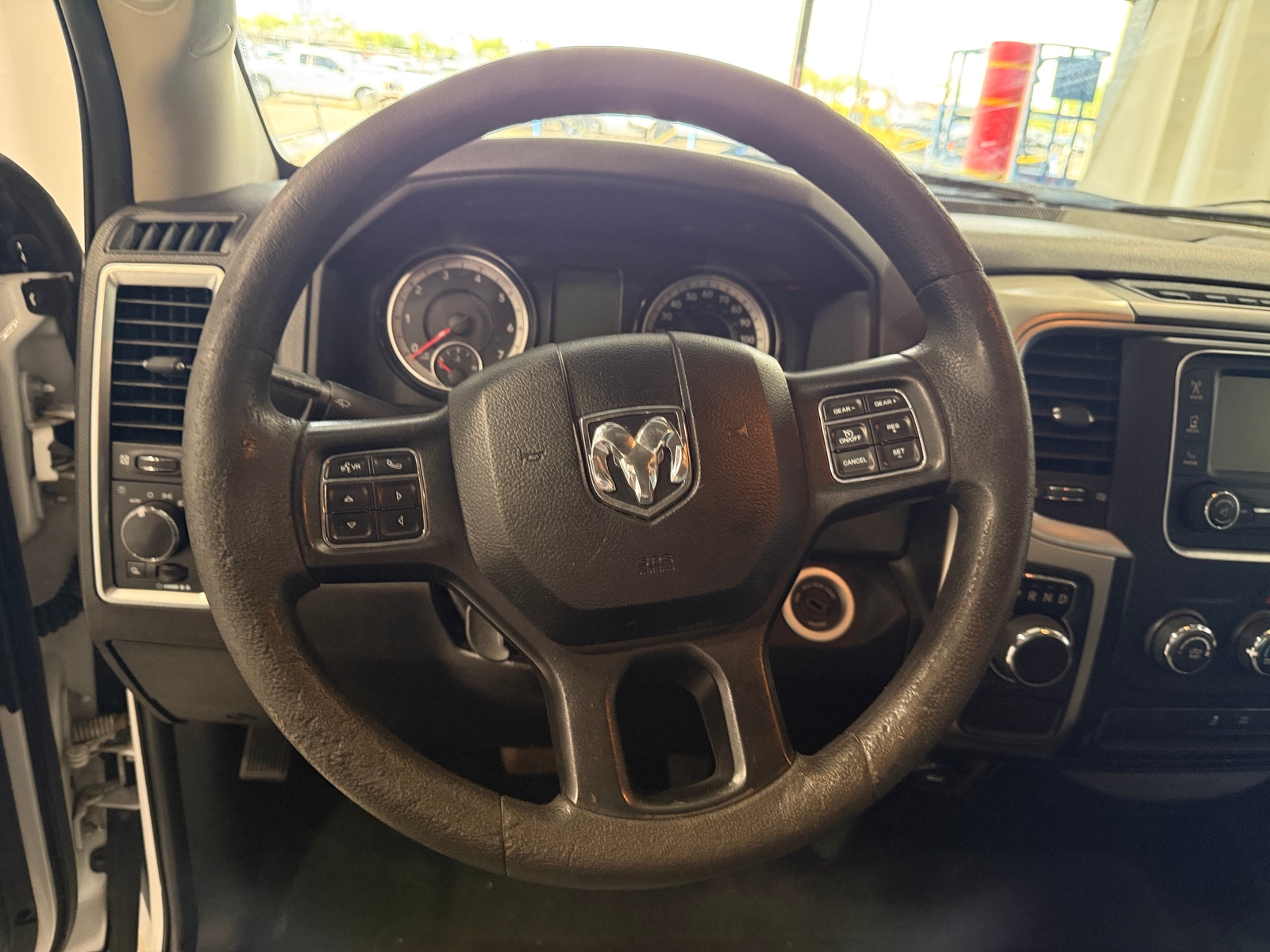 Thumbnail: 2019 RAM 1500 Classic - 5