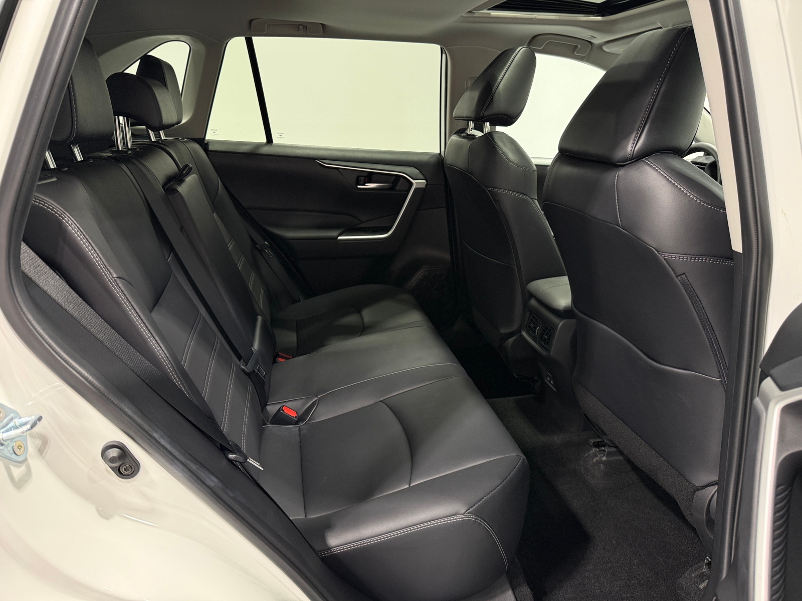 Thumbnail: 2024 Toyota RAV4 - 5