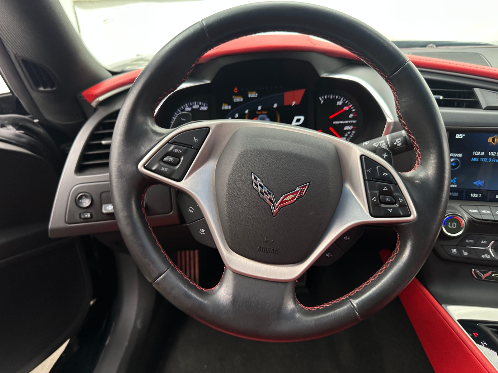 Thumbnail: 2014 Chevrolet Corvette - 3