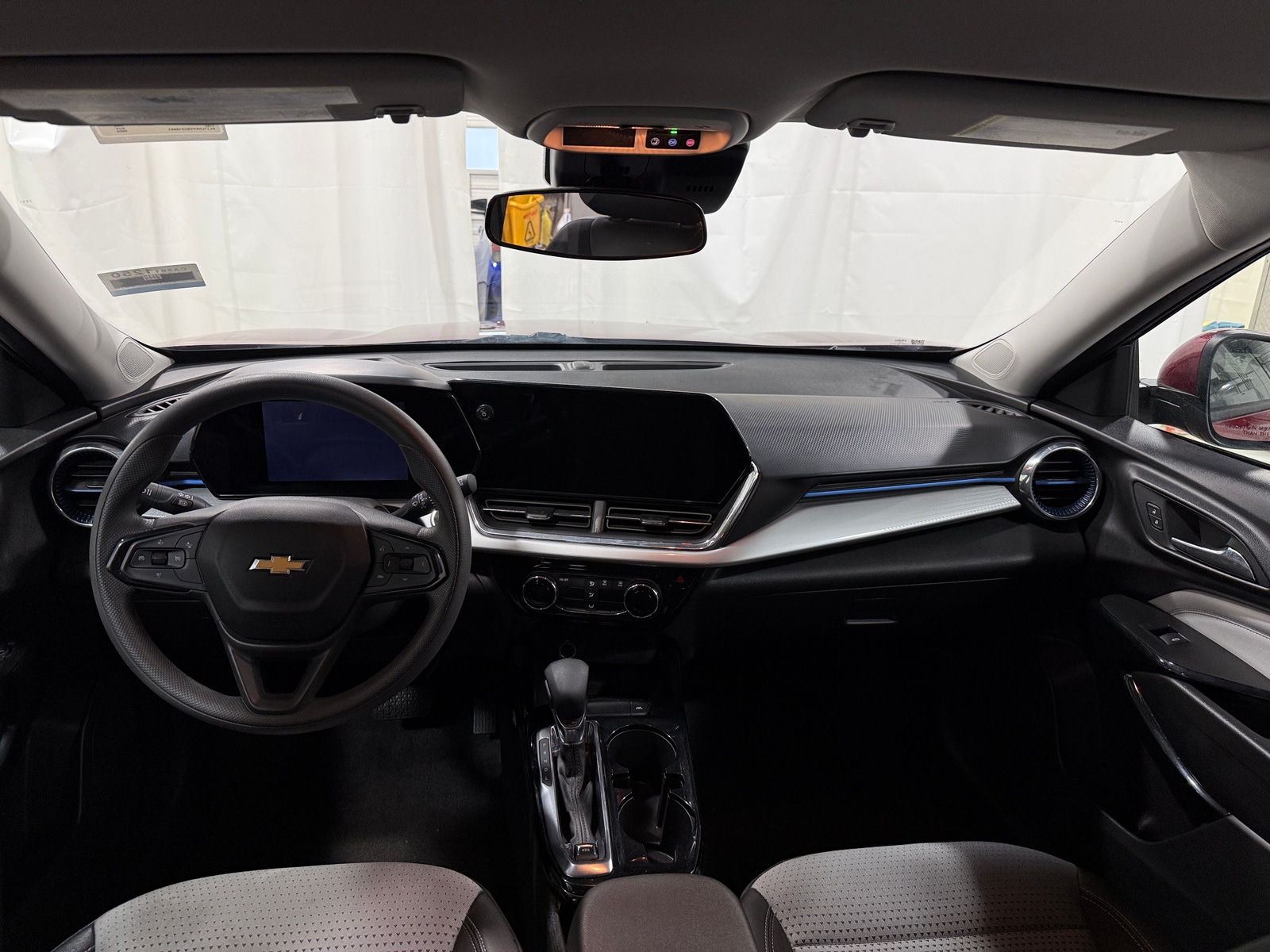 Thumbnail: 2025 Chevrolet Trax - 3