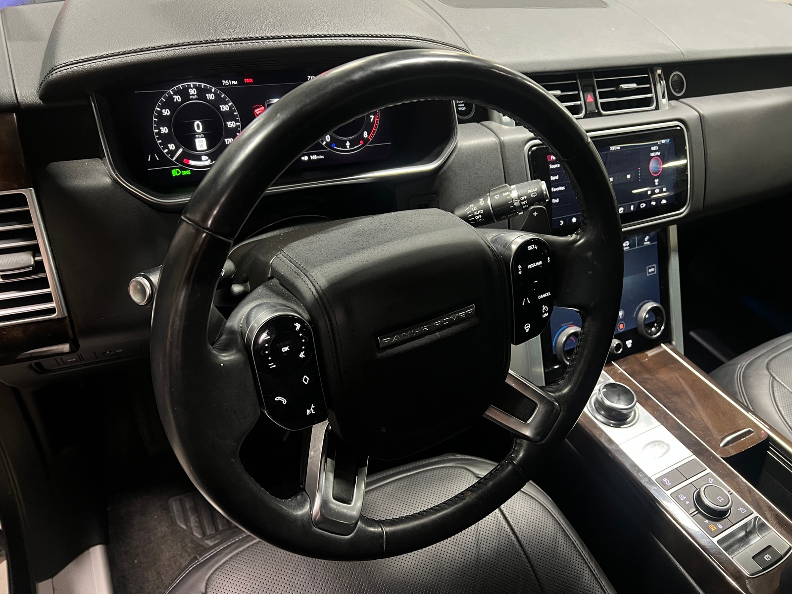Thumbnail: 2020 Land Rover Range Rover - 4