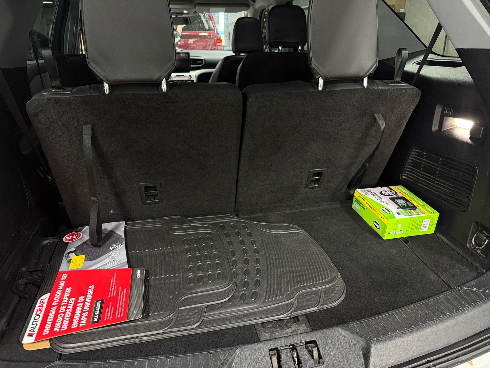 Thumbnail: 2022 Ford Explorer - 7