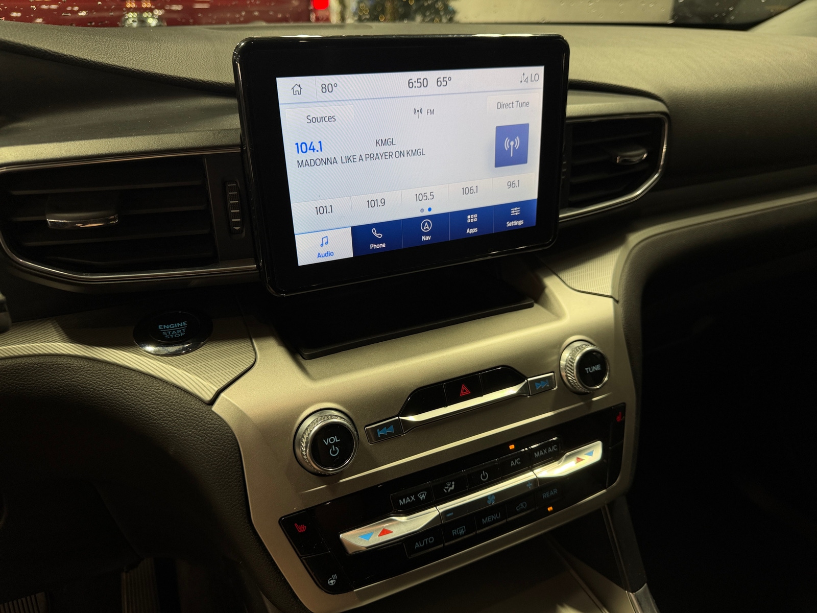 Thumbnail: 2022 Ford Explorer - 4