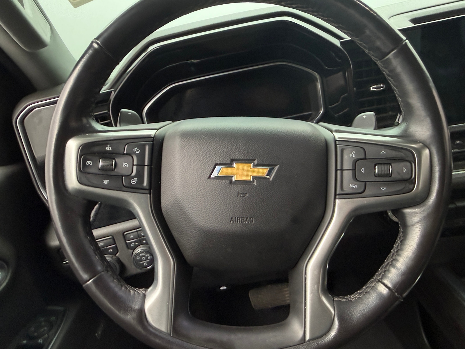 Thumbnail: 2022 Chevrolet Silverado 1500 - 4