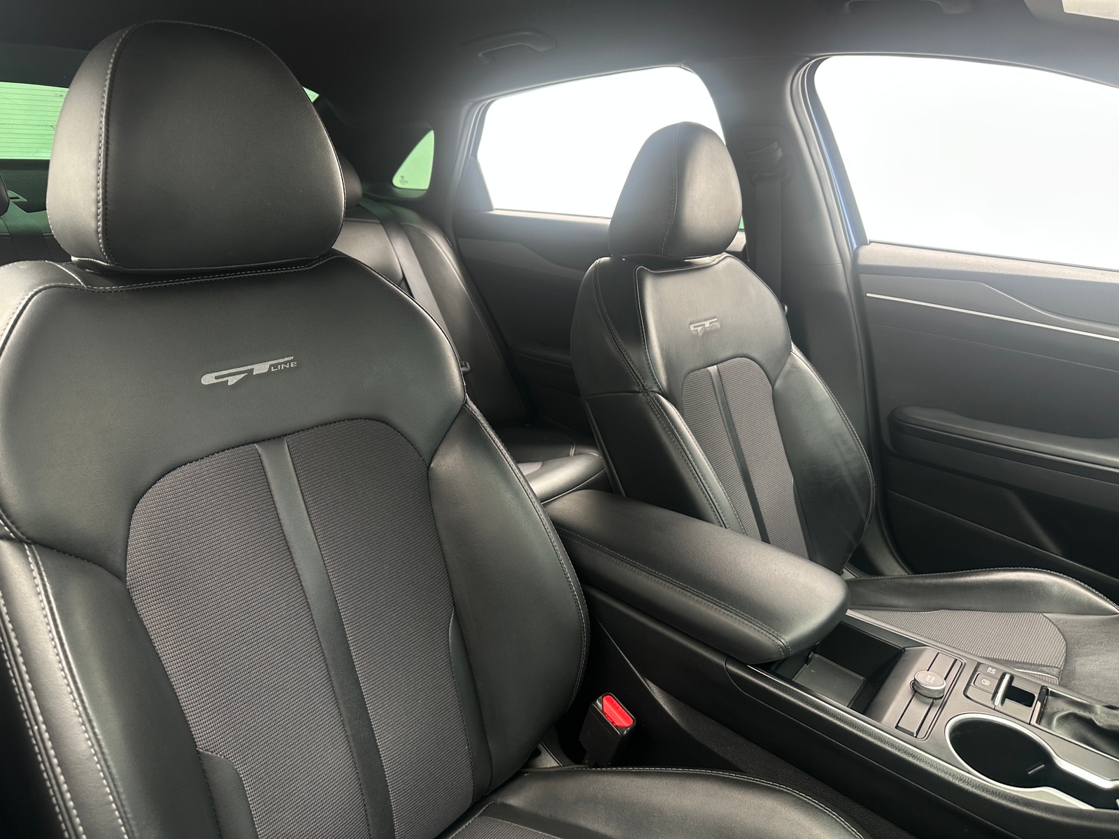 Thumbnail: 2021 Kia K5 - 2