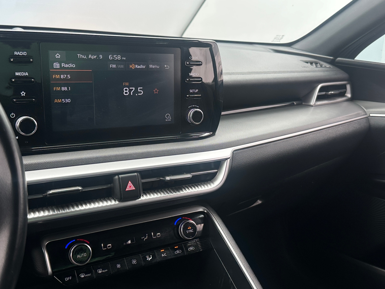 Thumbnail: 2021 Kia K5 - 4