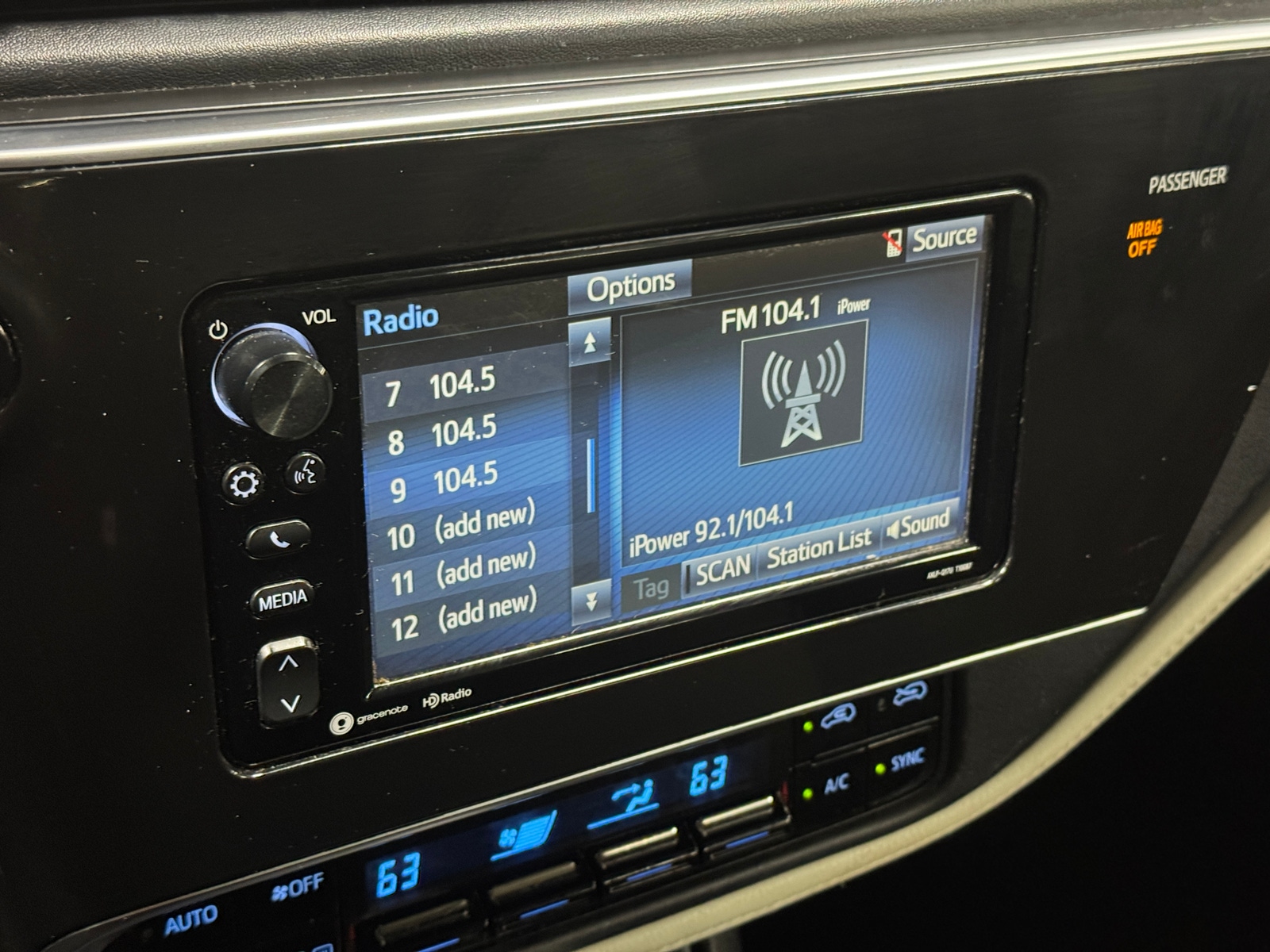 Thumbnail: 2018 Toyota Corolla iM - 4