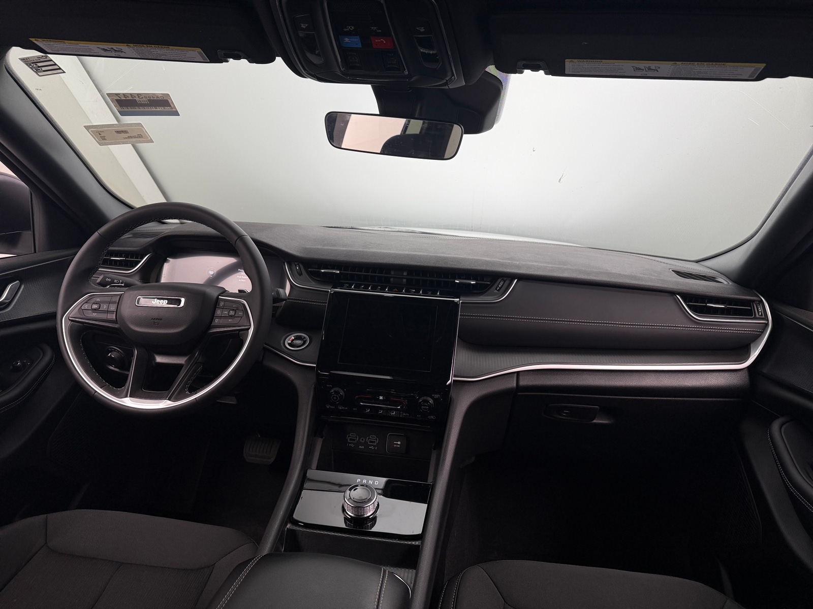 Thumbnail: 2025 Jeep Grand Cherokee - 3
