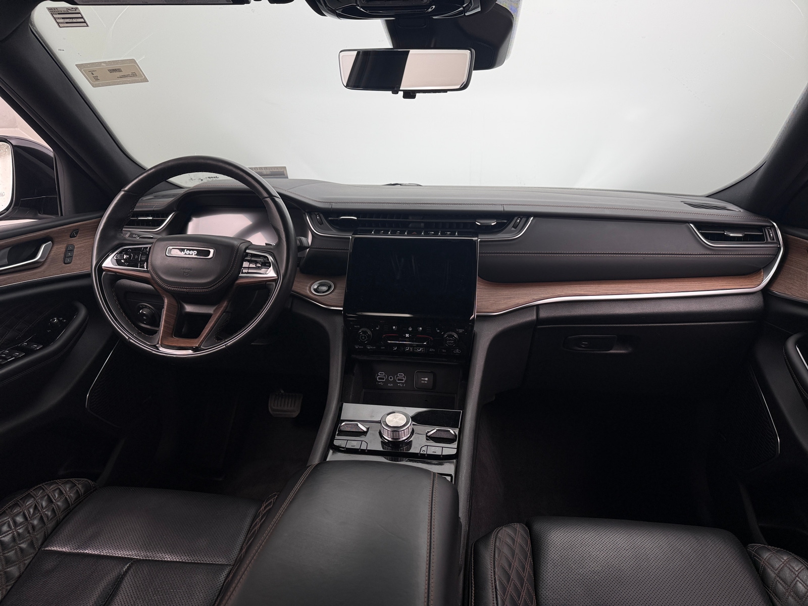 Thumbnail: 2022 Jeep Grand Cherokee L - 2