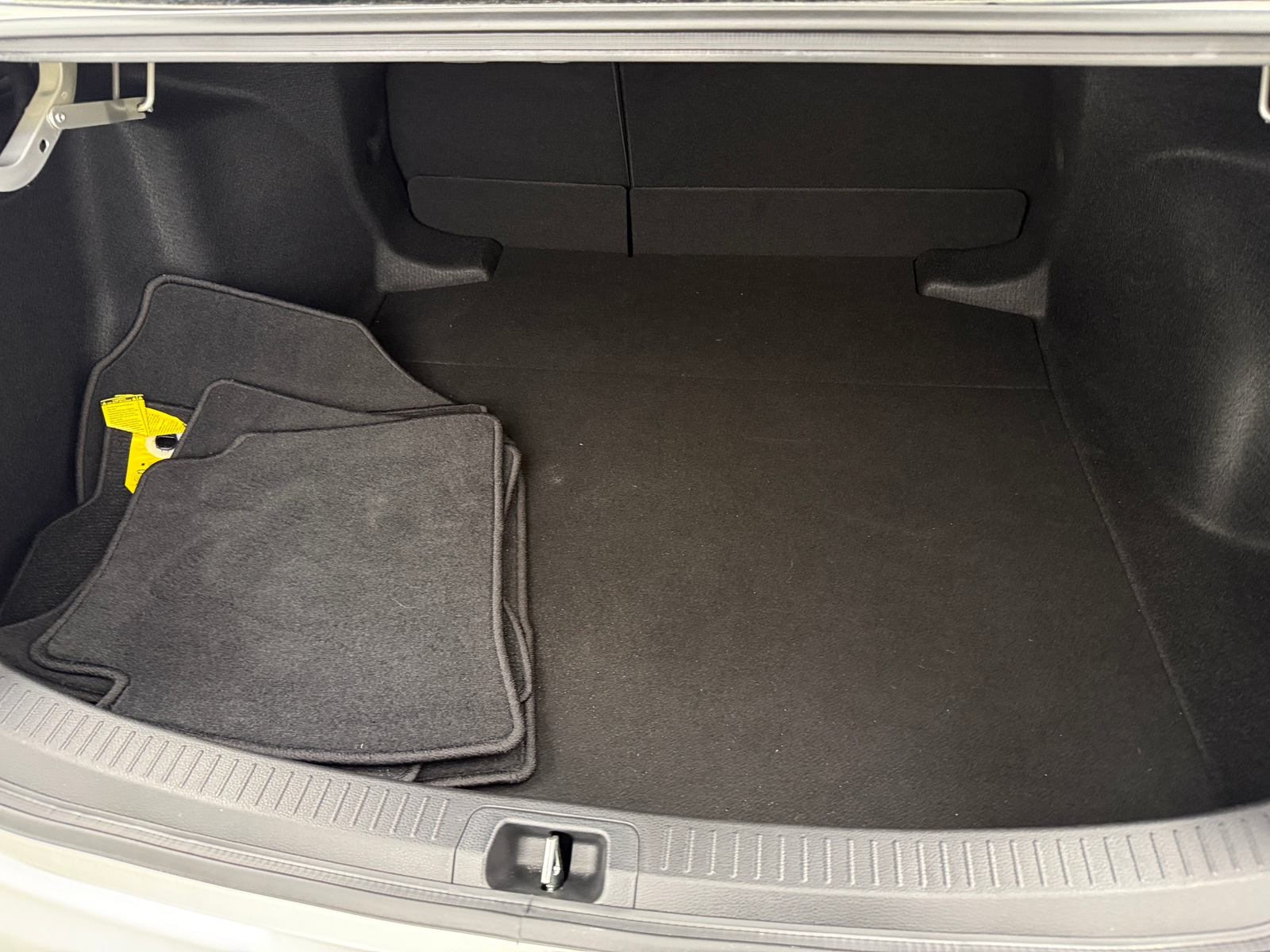 Thumbnail: 2024 Toyota Corolla - 7