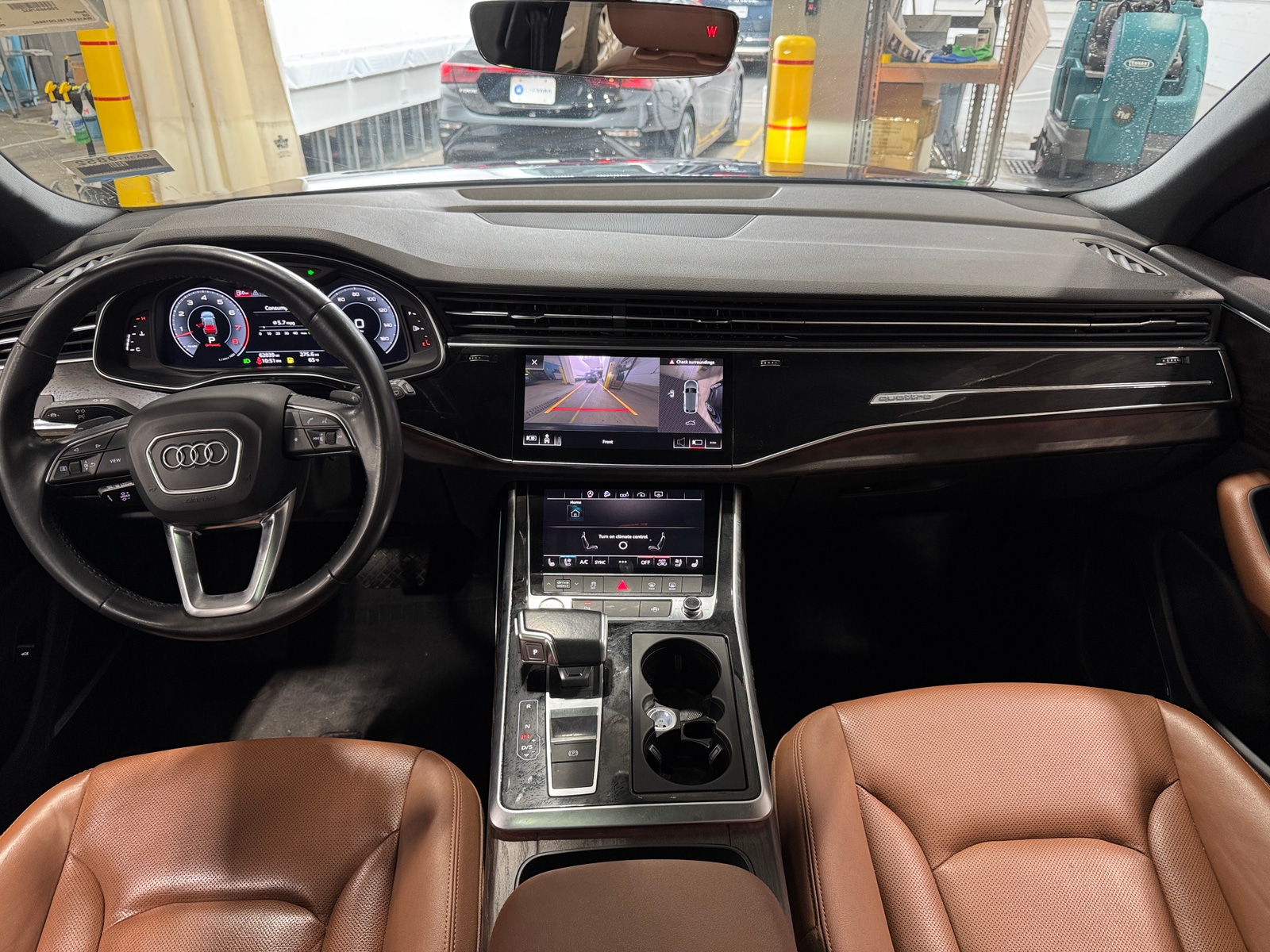 Thumbnail: 2020 Audi Q8 - 2