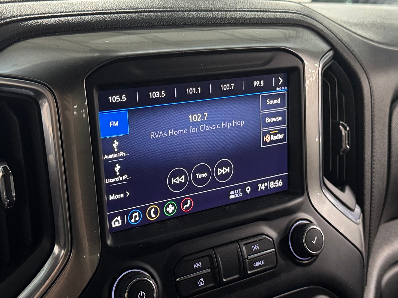 Thumbnail: 2019 Chevrolet Silverado 1500 - 4