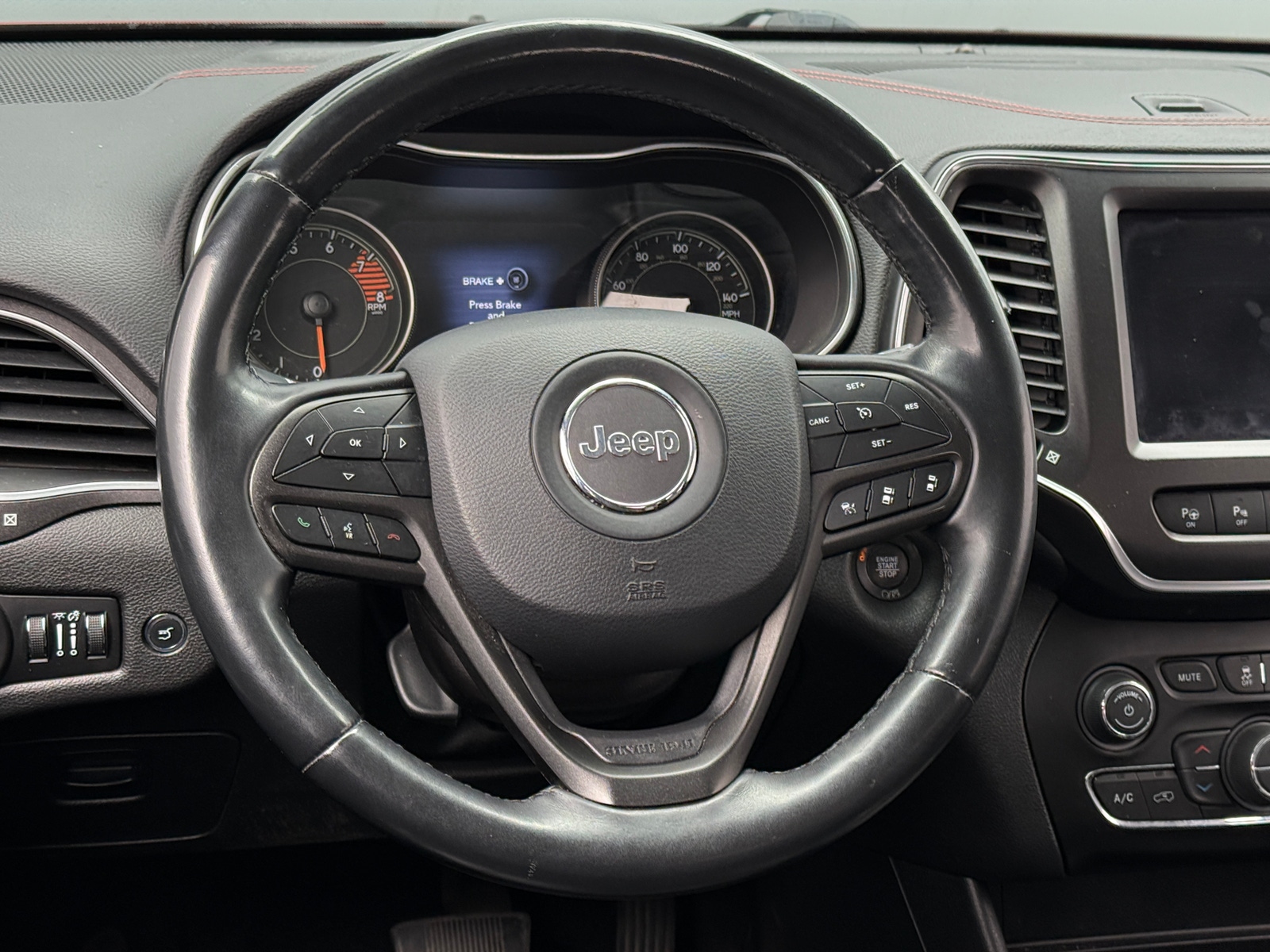 Thumbnail: 2019 Jeep Cherokee - 4