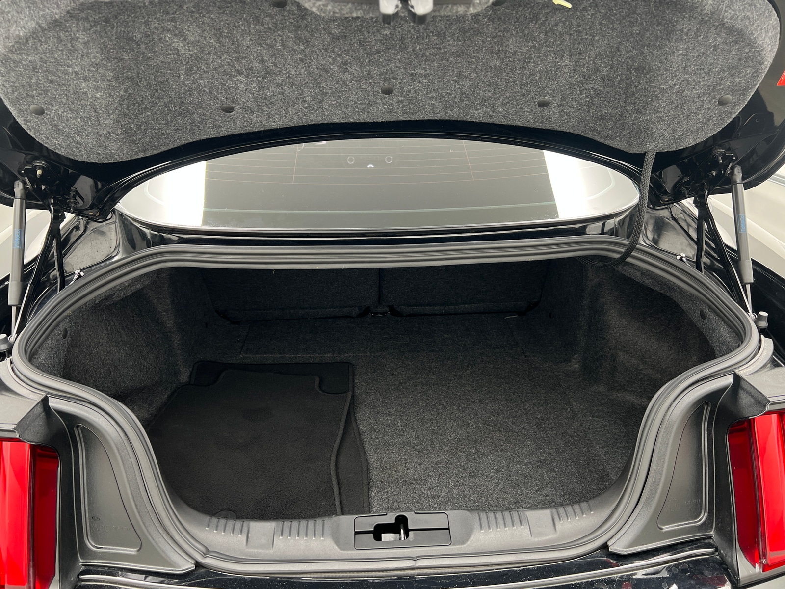 Thumbnail: 2017 Ford Mustang - 5