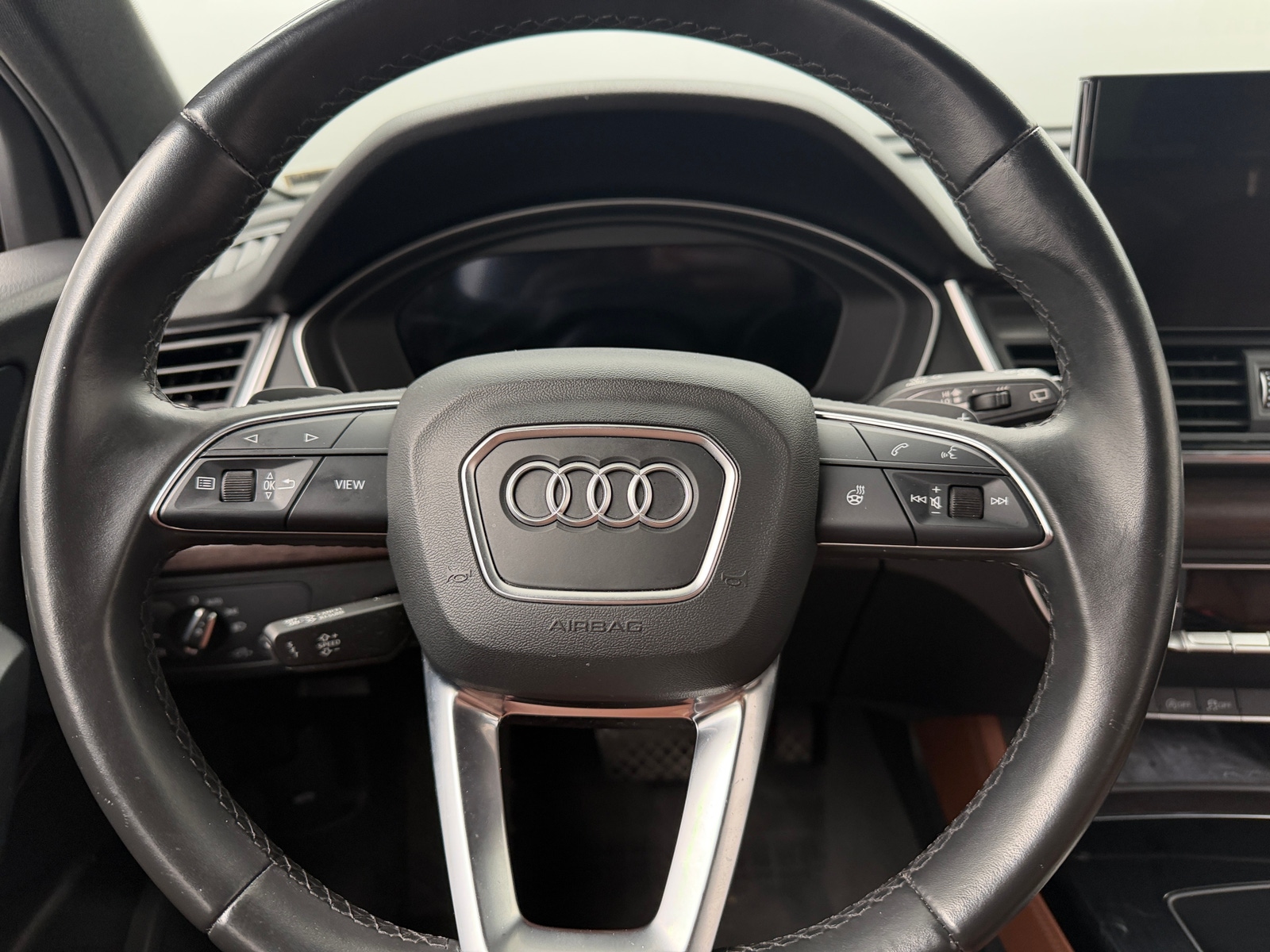 Thumbnail: 2022 Audi Q5 - 4