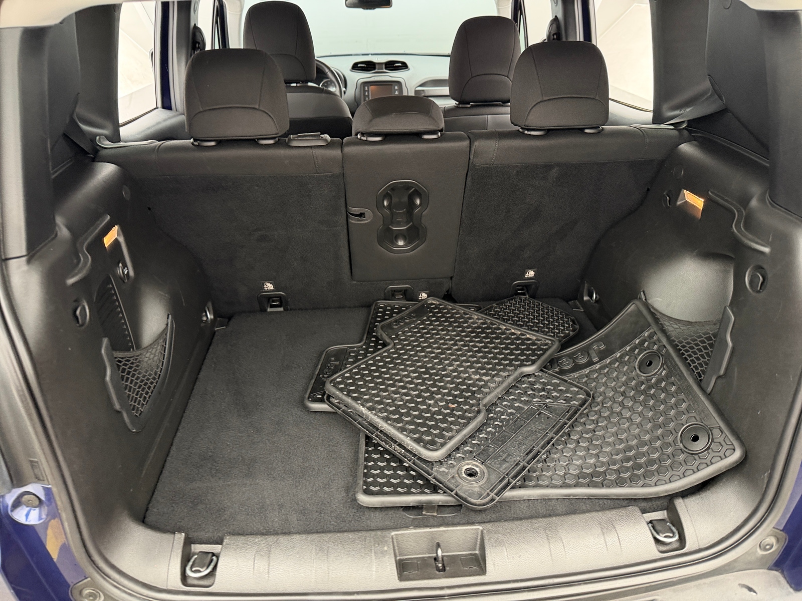 Thumbnail: 2017 Jeep Renegade - 7