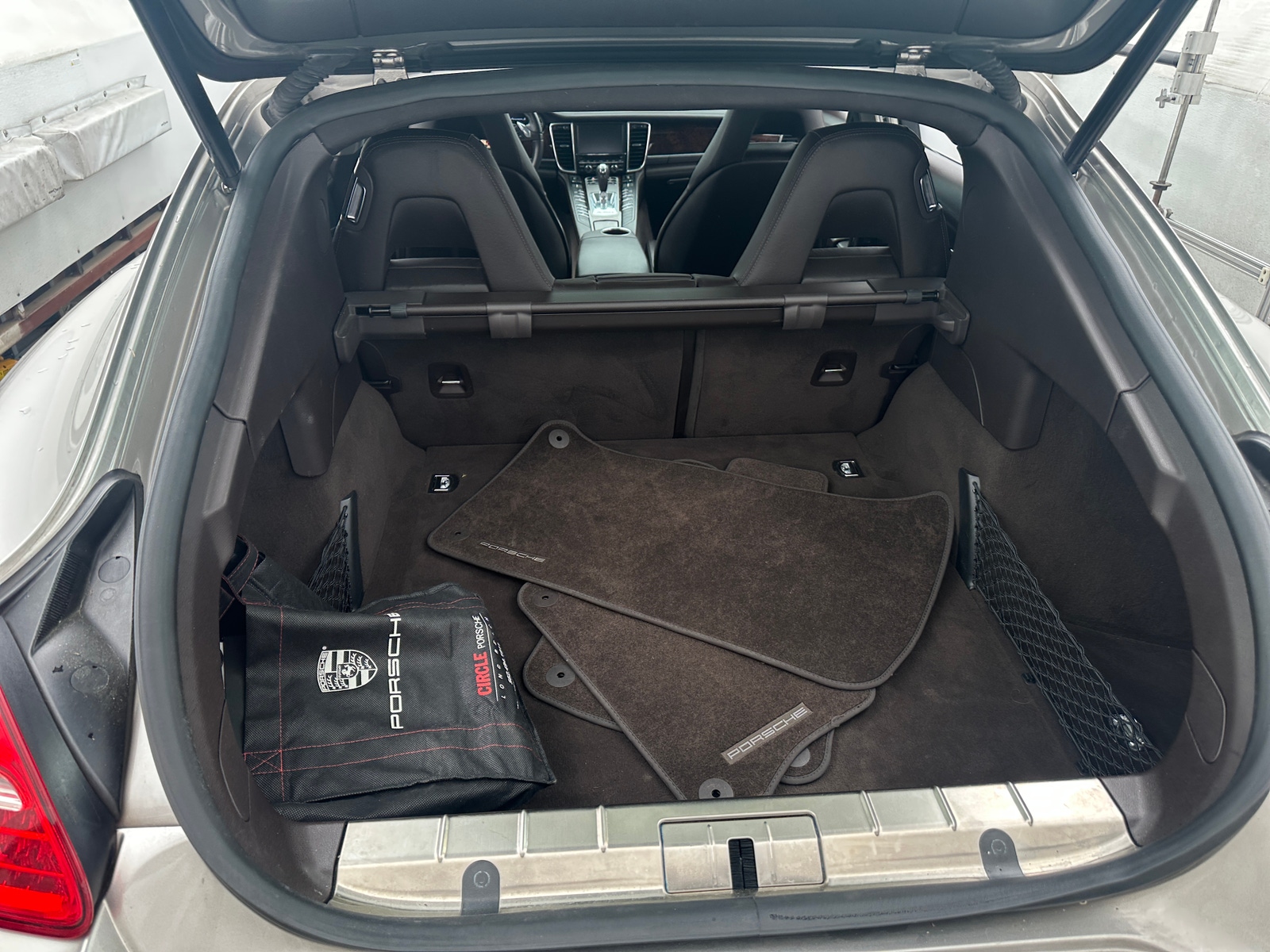 Thumbnail: 2010 Porsche Panamera - 6