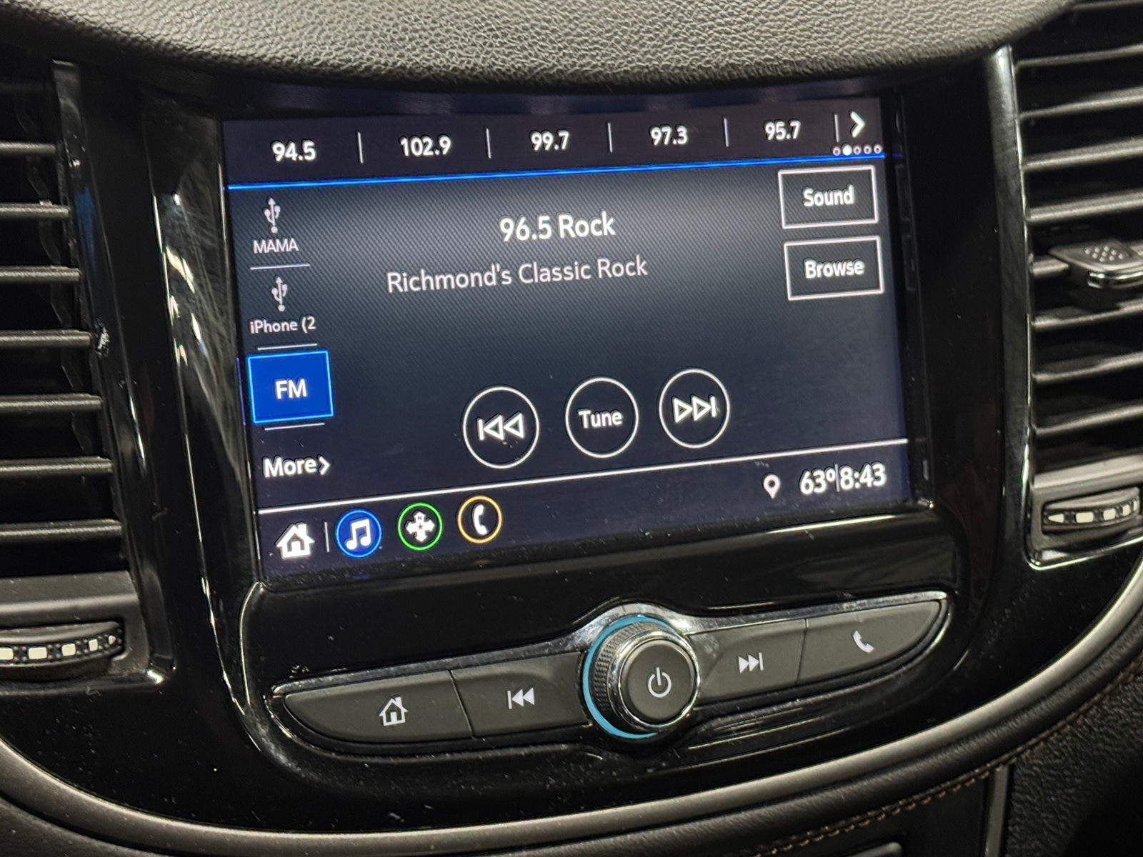 Thumbnail: 2020 Chevrolet Trax - 4