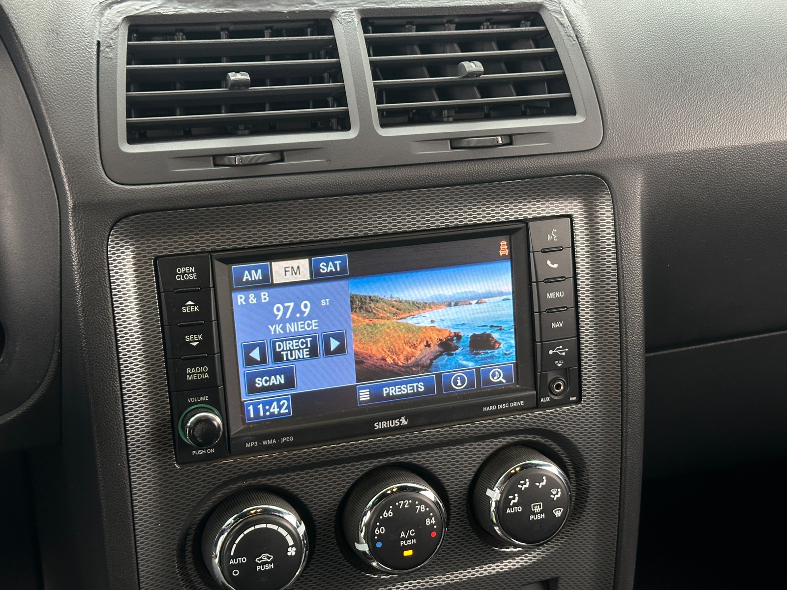 Thumbnail: 2011 Dodge Challenger - 3