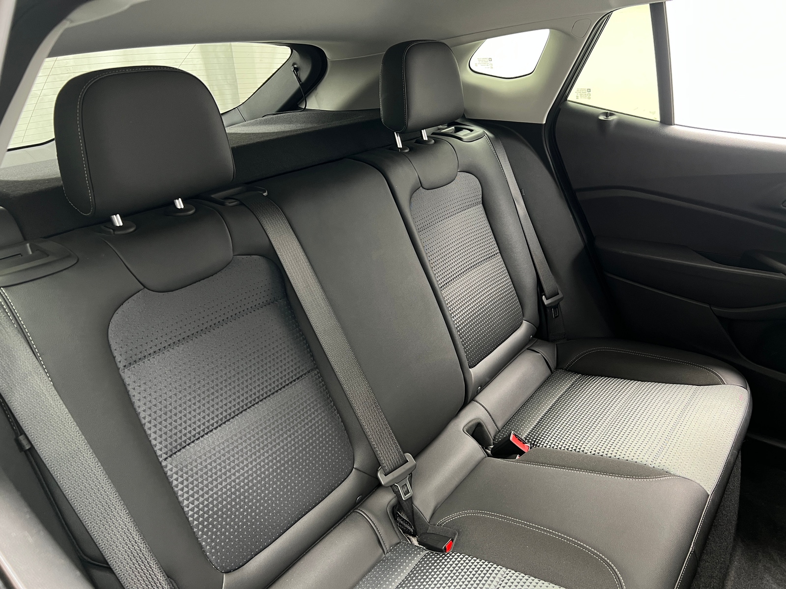 Thumbnail: 2025 Chevrolet Trax - 6