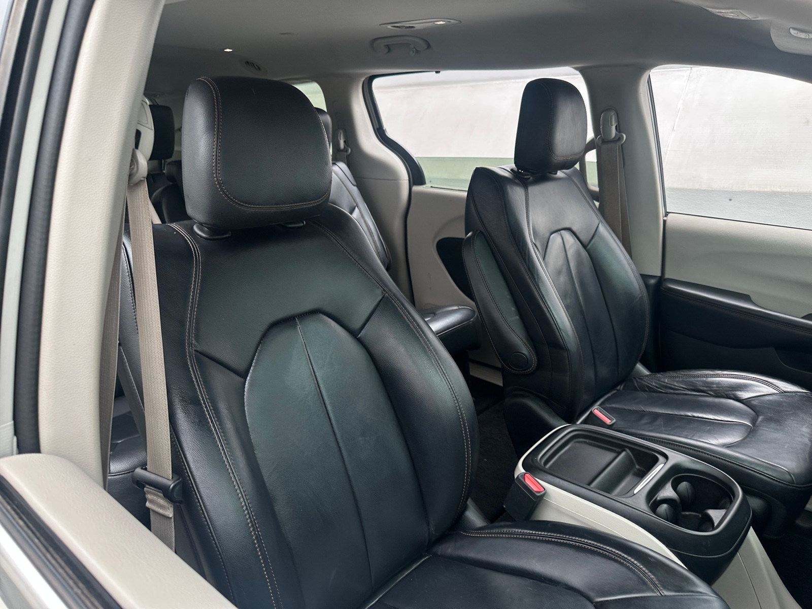 Thumbnail: 2017 Chrysler Pacifica - 2