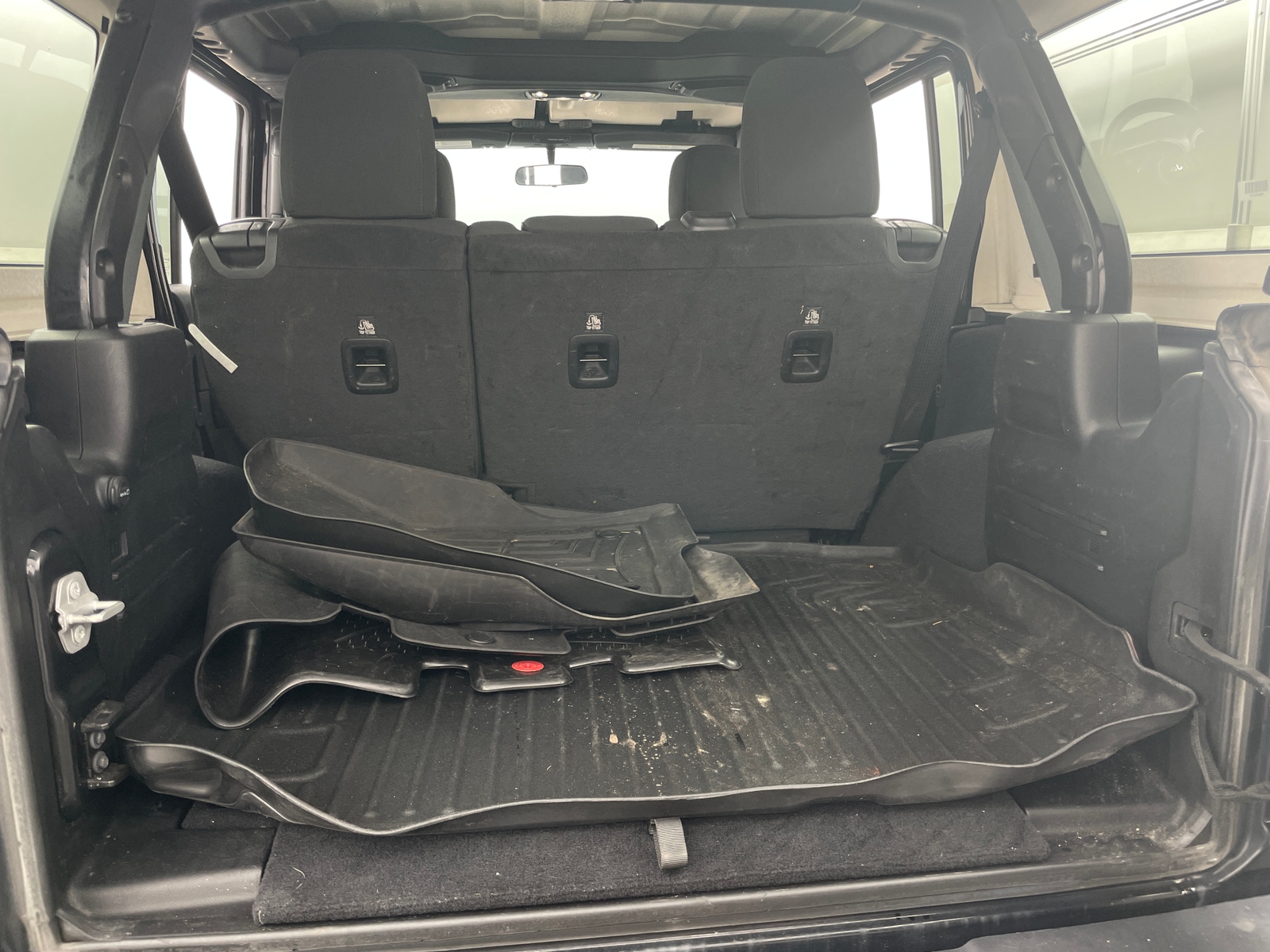 Thumbnail: 2020 Jeep Wrangler - 7