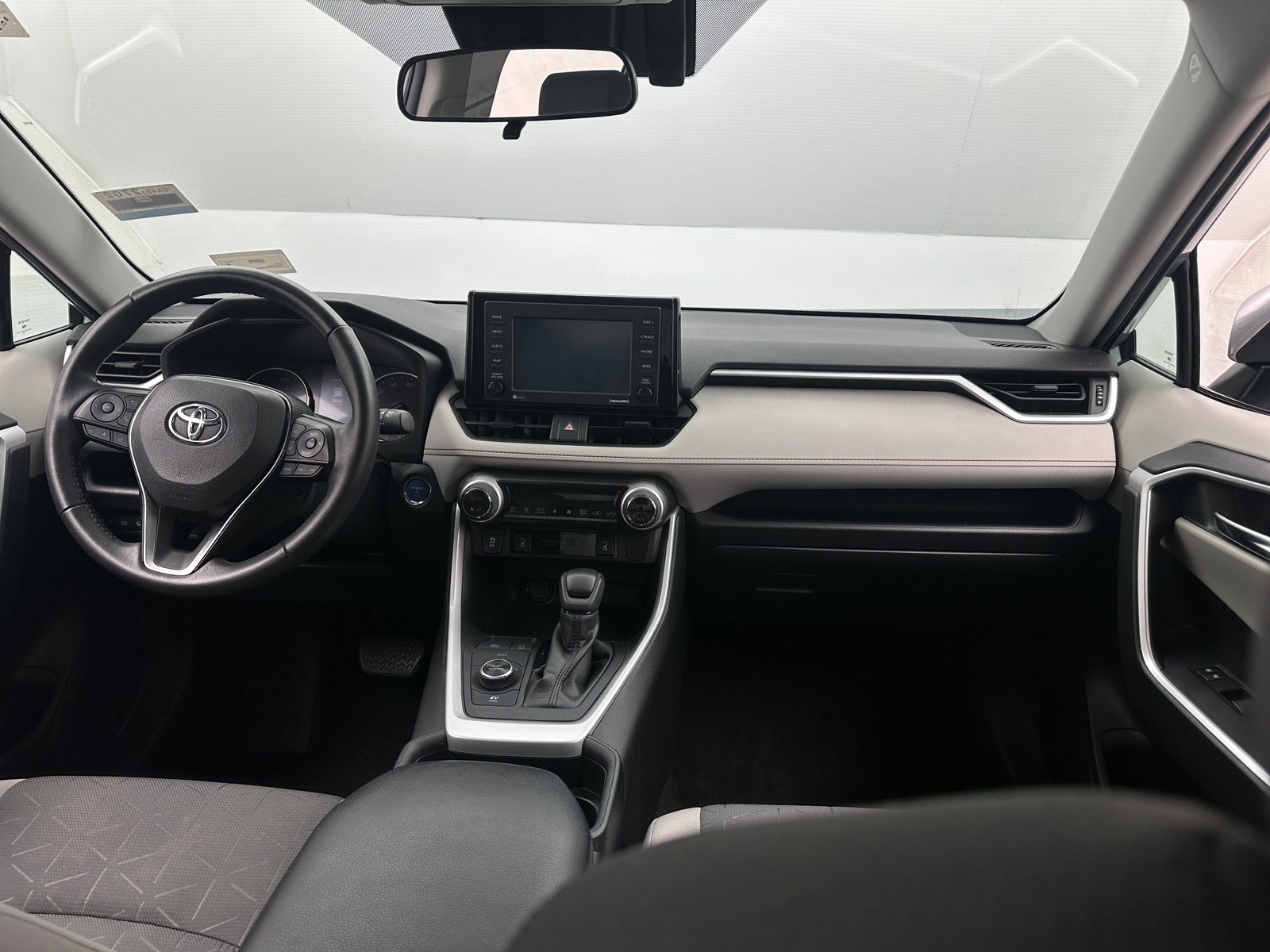 Thumbnail: 2020 Toyota RAV4 - 3