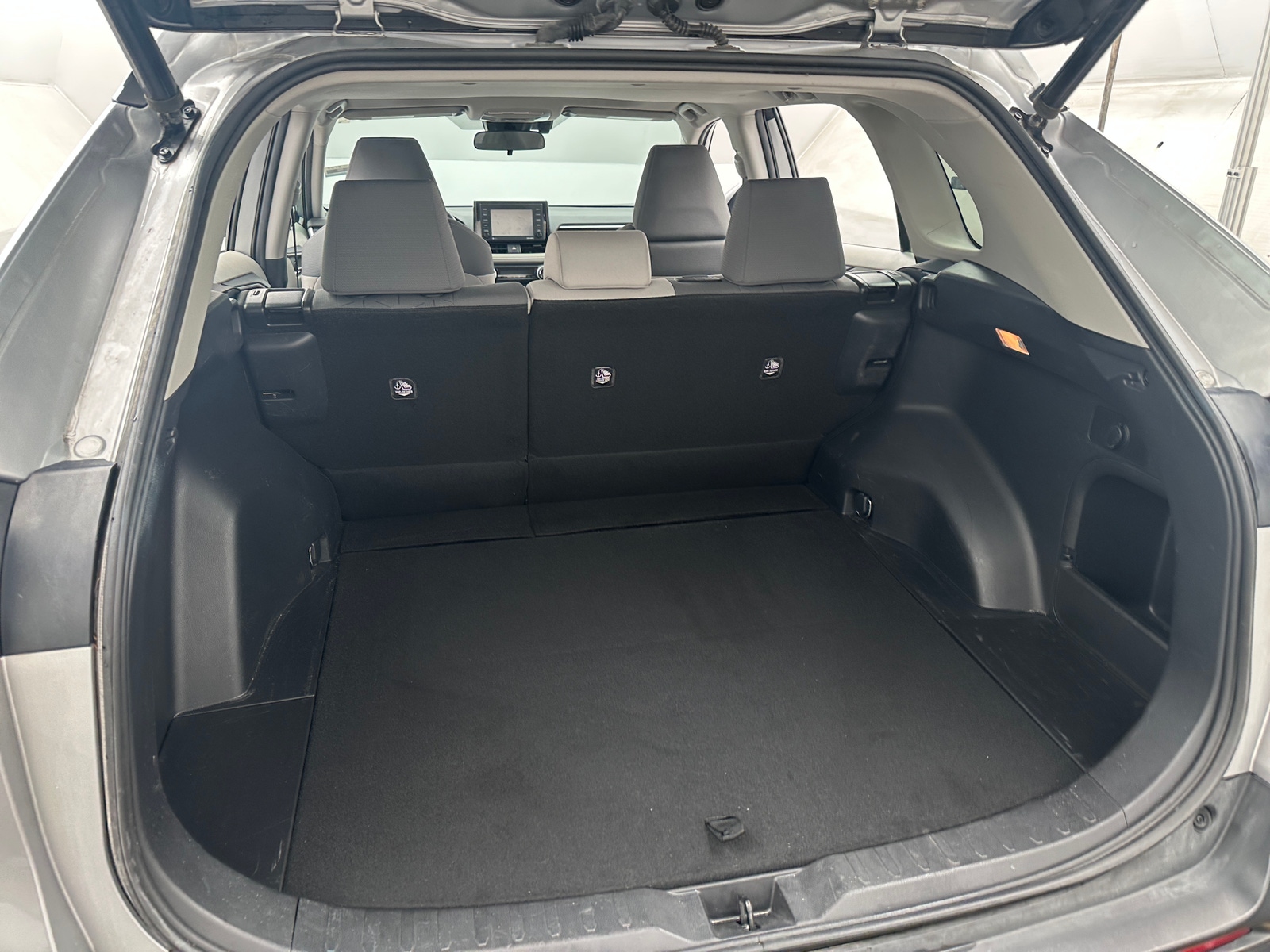 Thumbnail: 2020 Toyota RAV4 - 7