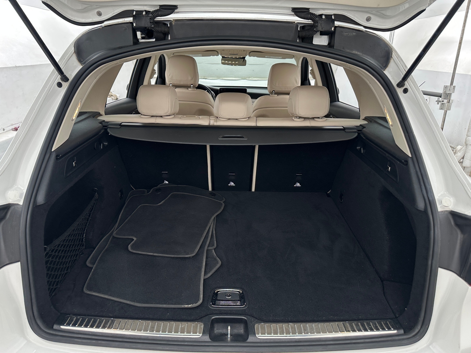 Thumbnail: 2022 Mercedes-Benz GLC - 6