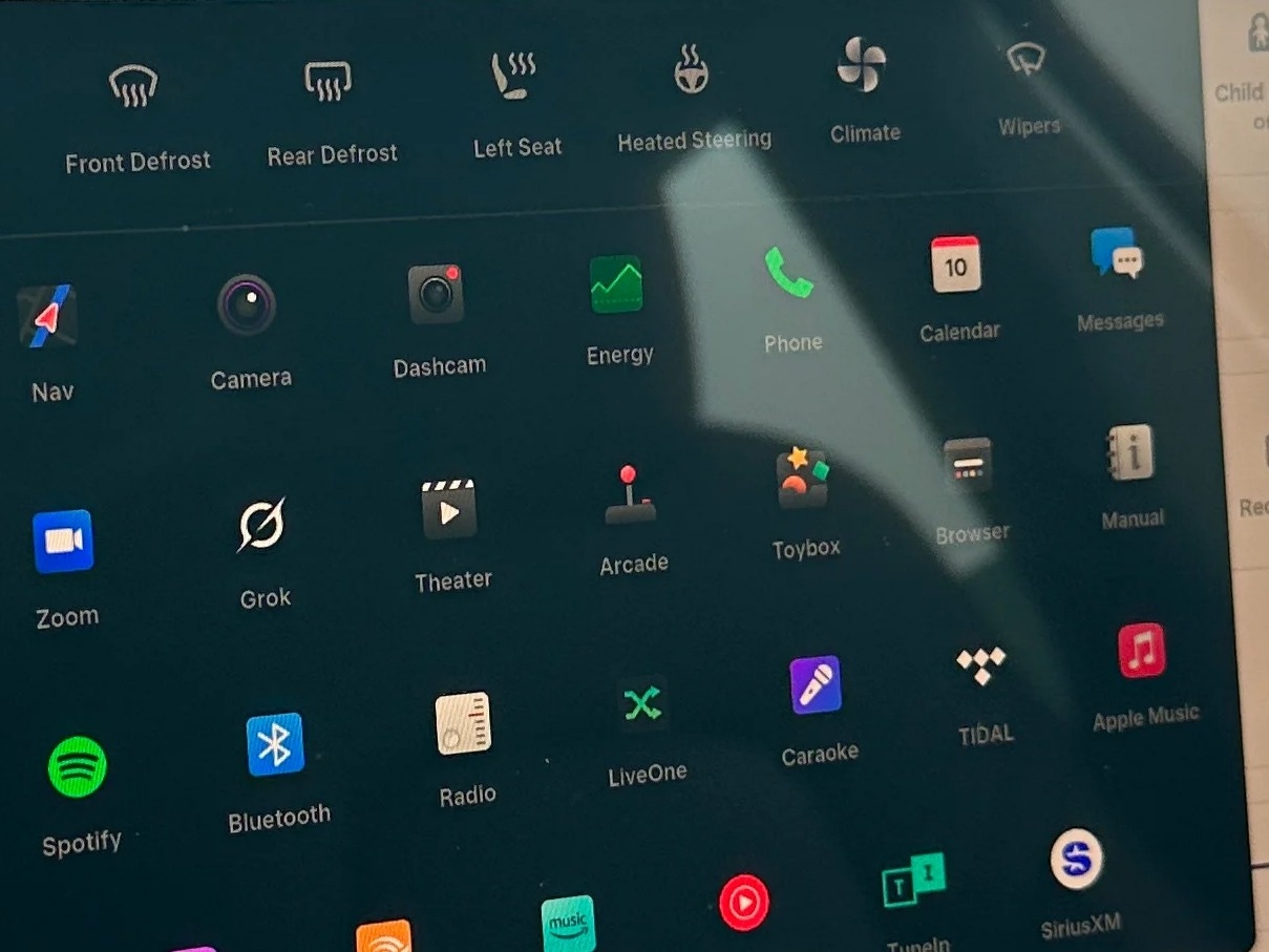 Thumbnail: 2024 Tesla Model Y - 3